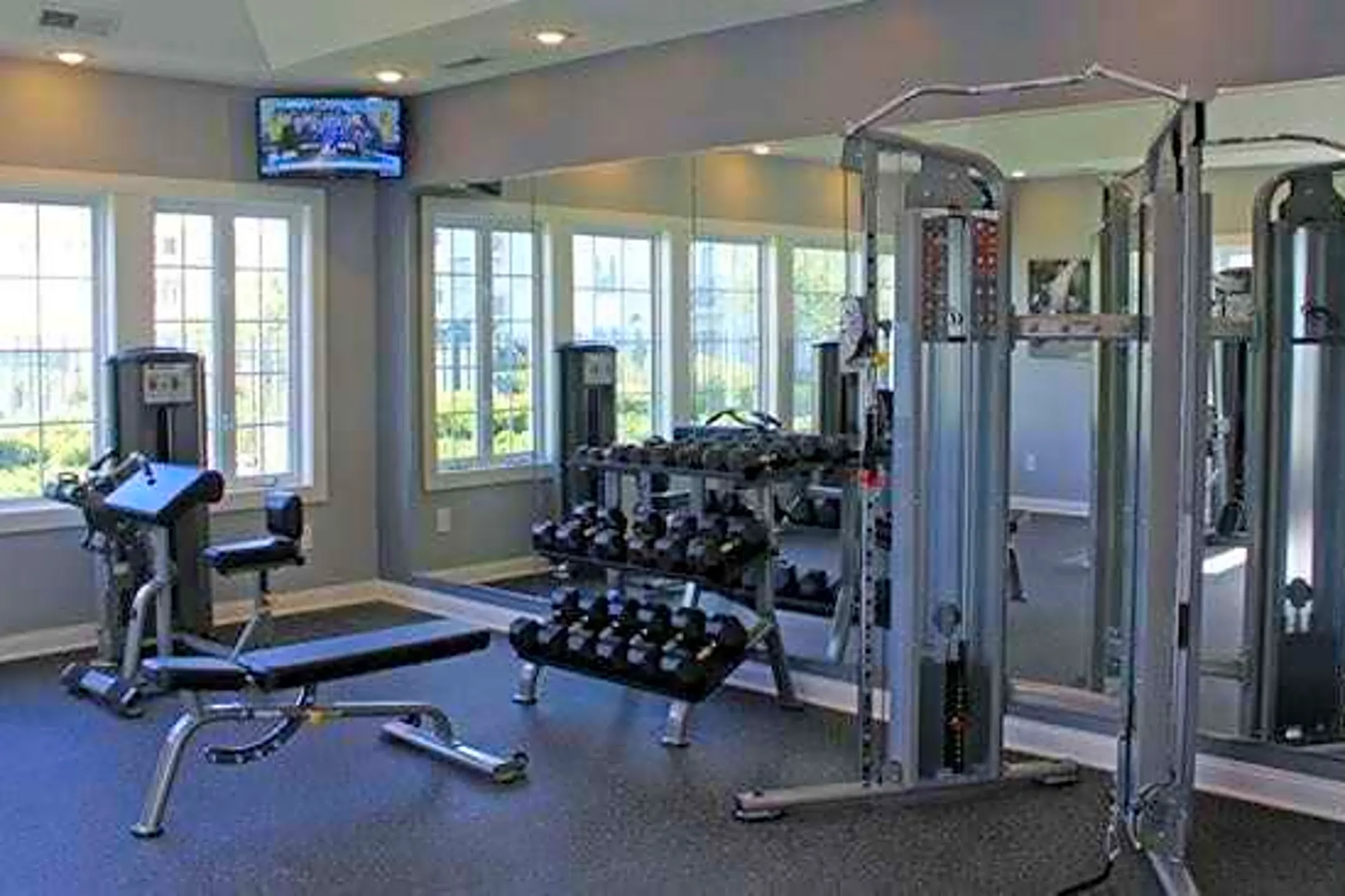 Fitness Weight Room - Brookview Apartments - Columbus, OH