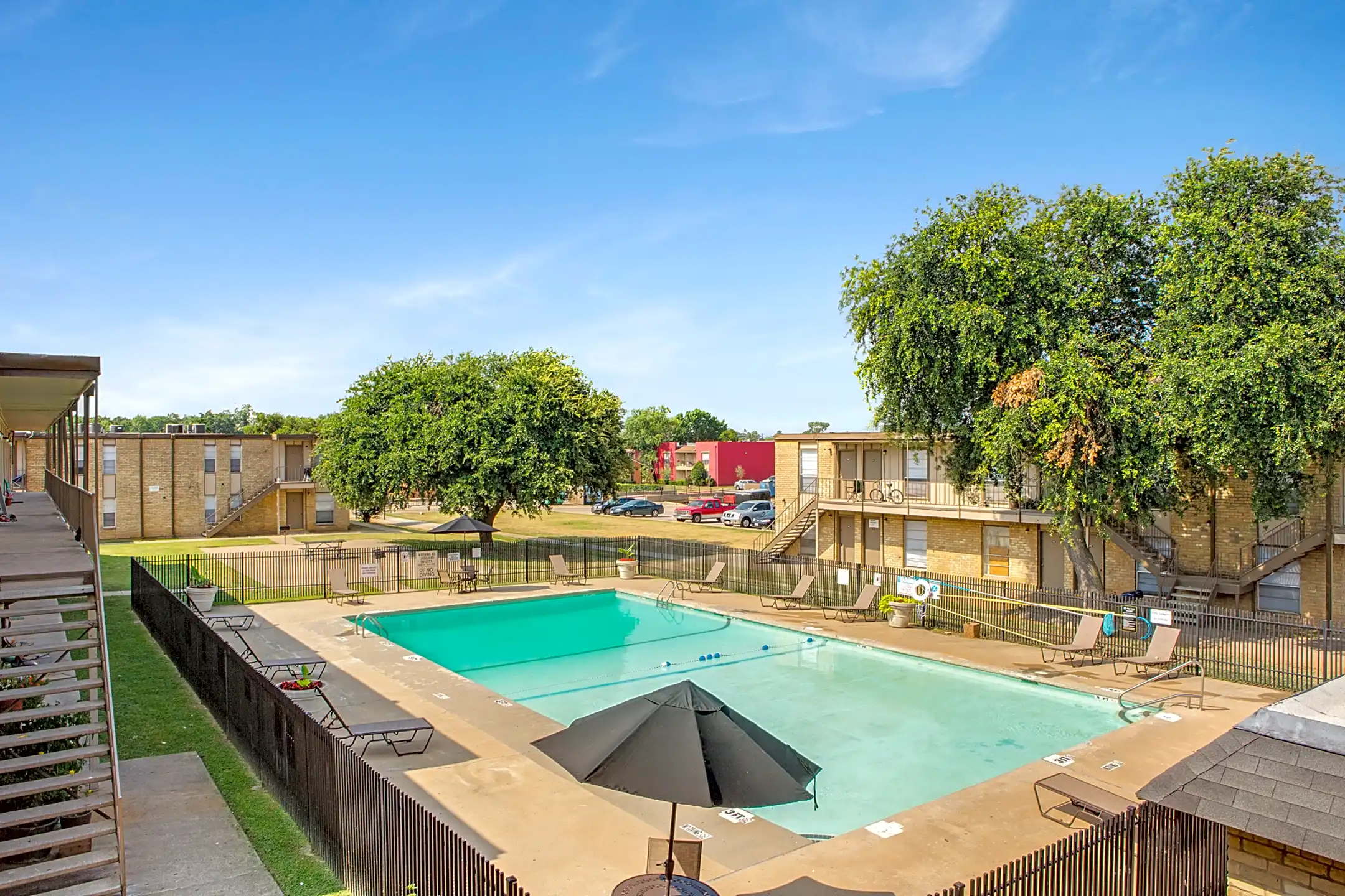 Bear Creek Euless, TX 76040