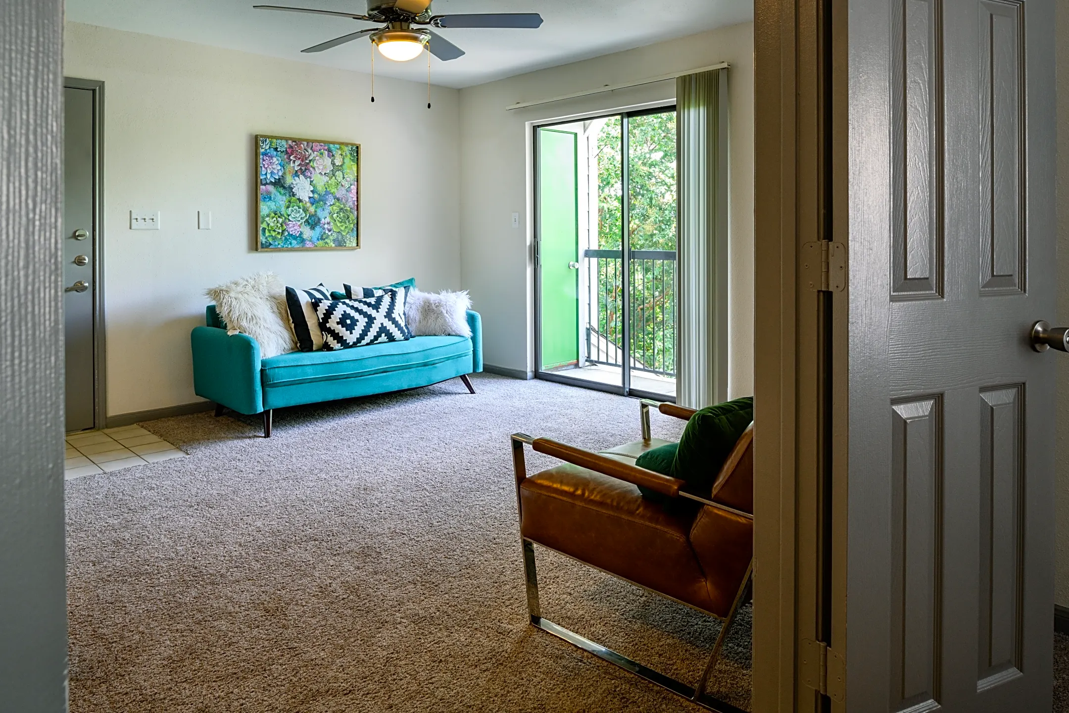 Living Room - The Grove at White Oak - Houston, TX