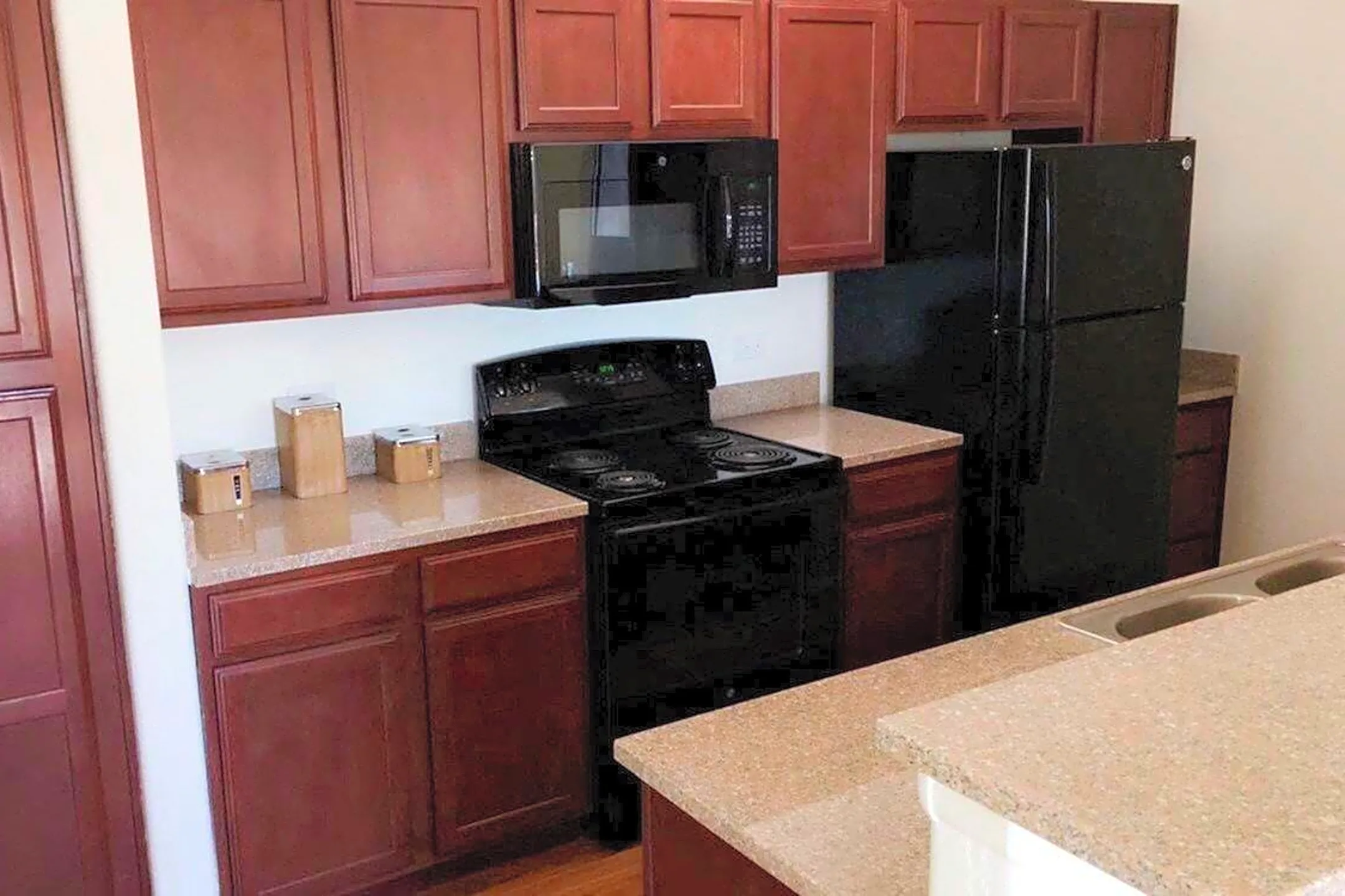 Spring River Apartments 1600 N Sycamore Ave Roswell, NM Apartments