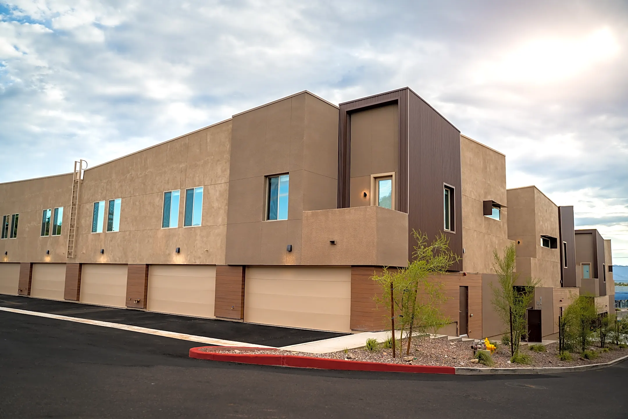 Viceroy Luxury Townhomes 2336 East Utopia Road Phoenix, AZ Apartments for Rent Rent.