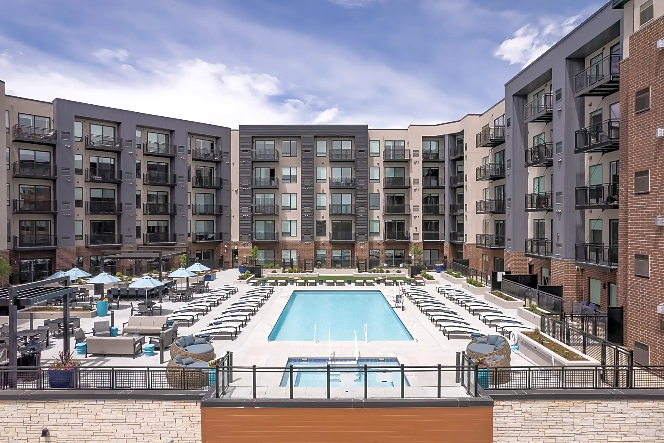 Lyra Apartments - Centennial, CO 80112