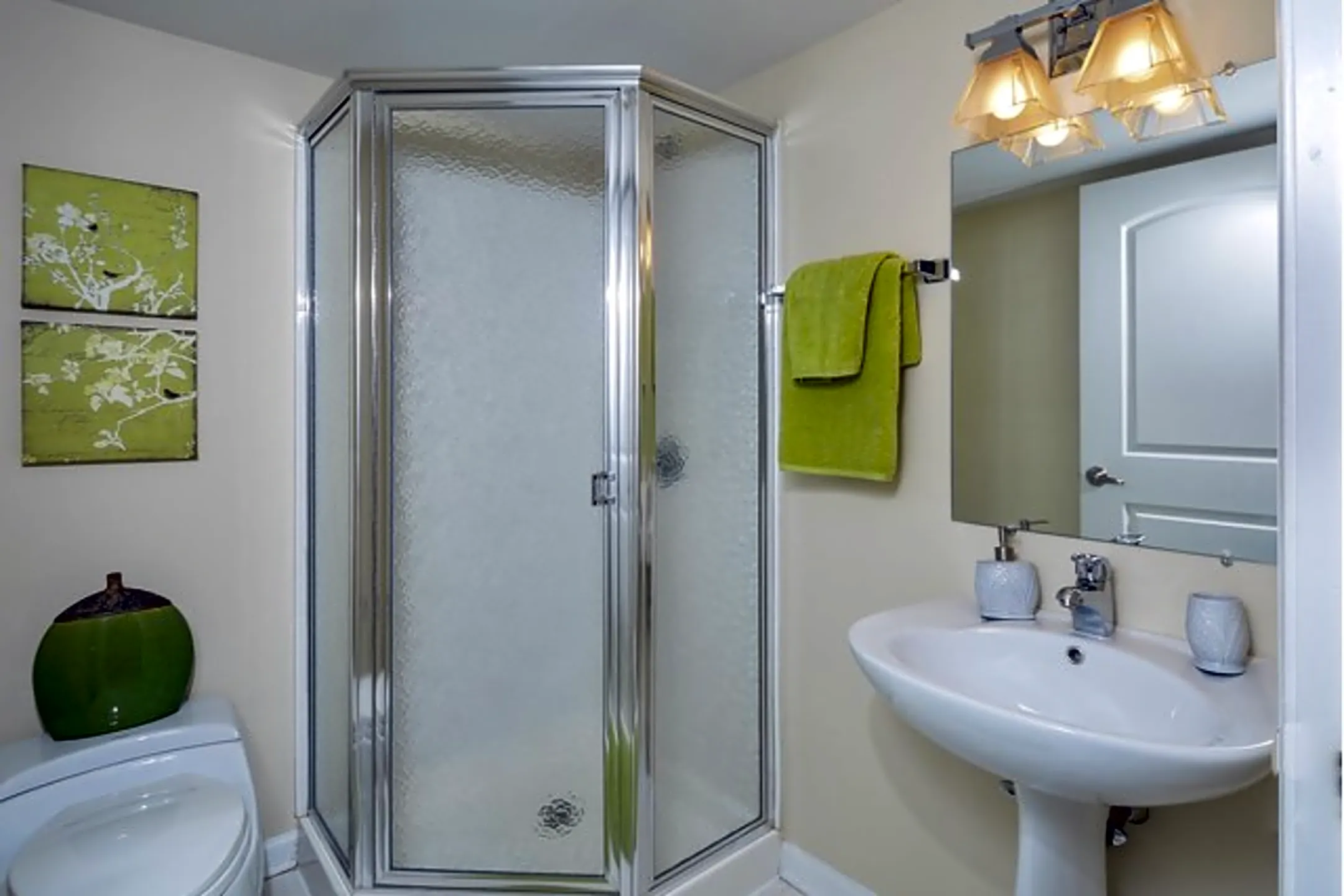 Cherry Hill Towers 2145 Route 38 Cherry Hill, NJ Apartments for