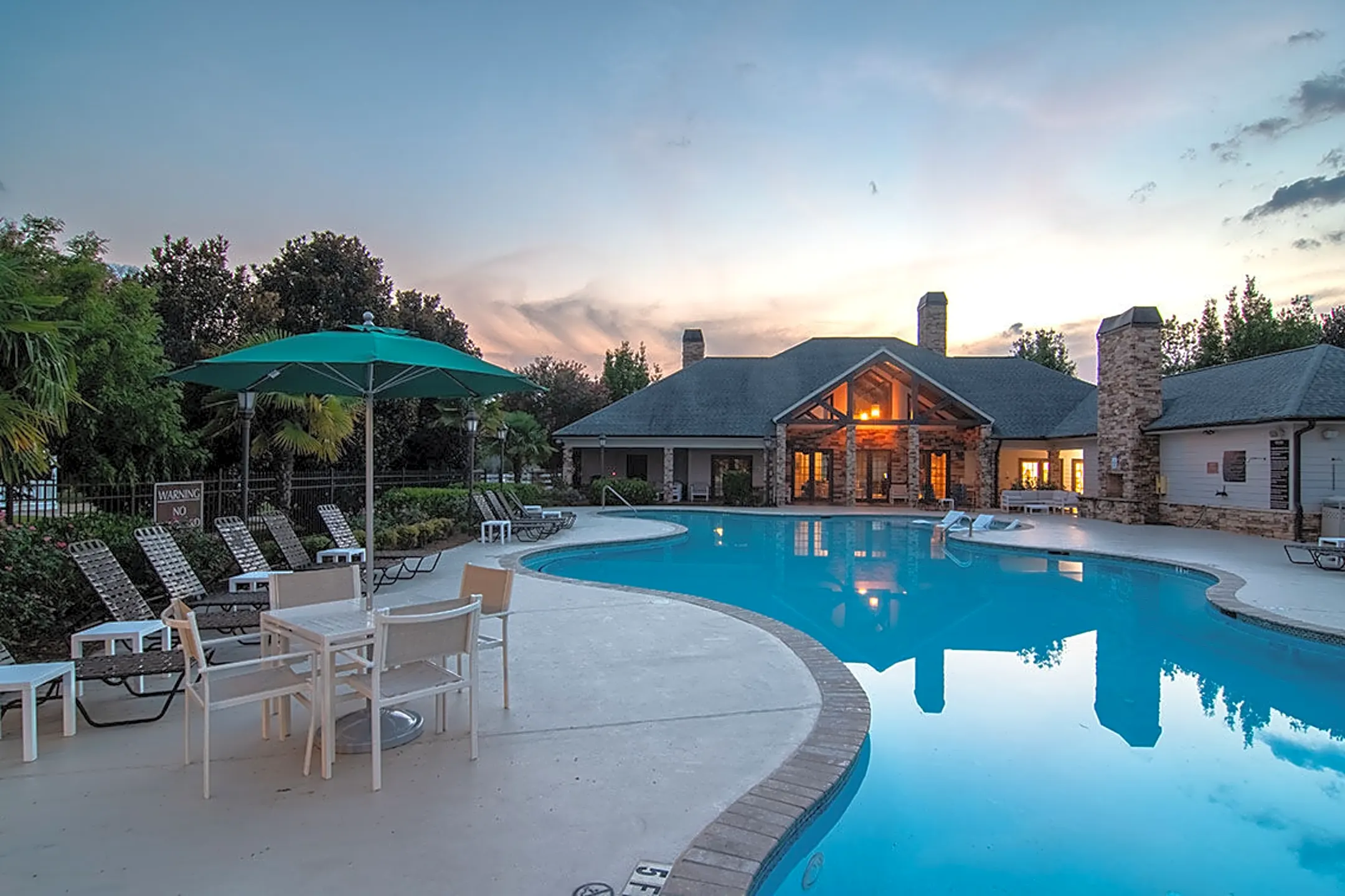 Houston Lake Apartment Community 2350 Houston Lake Rd Kathleen, GA