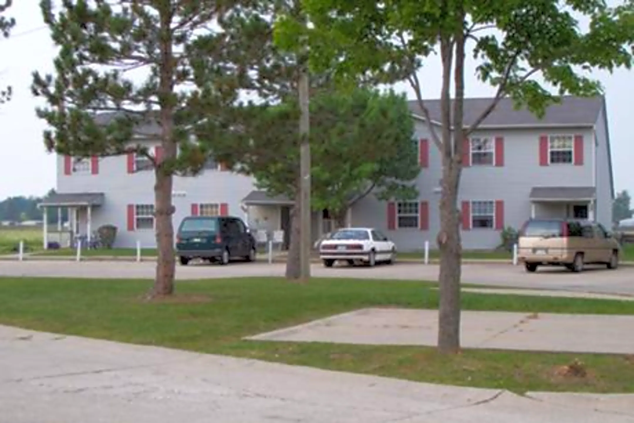 Lynnwood Woodburn, IN 46797