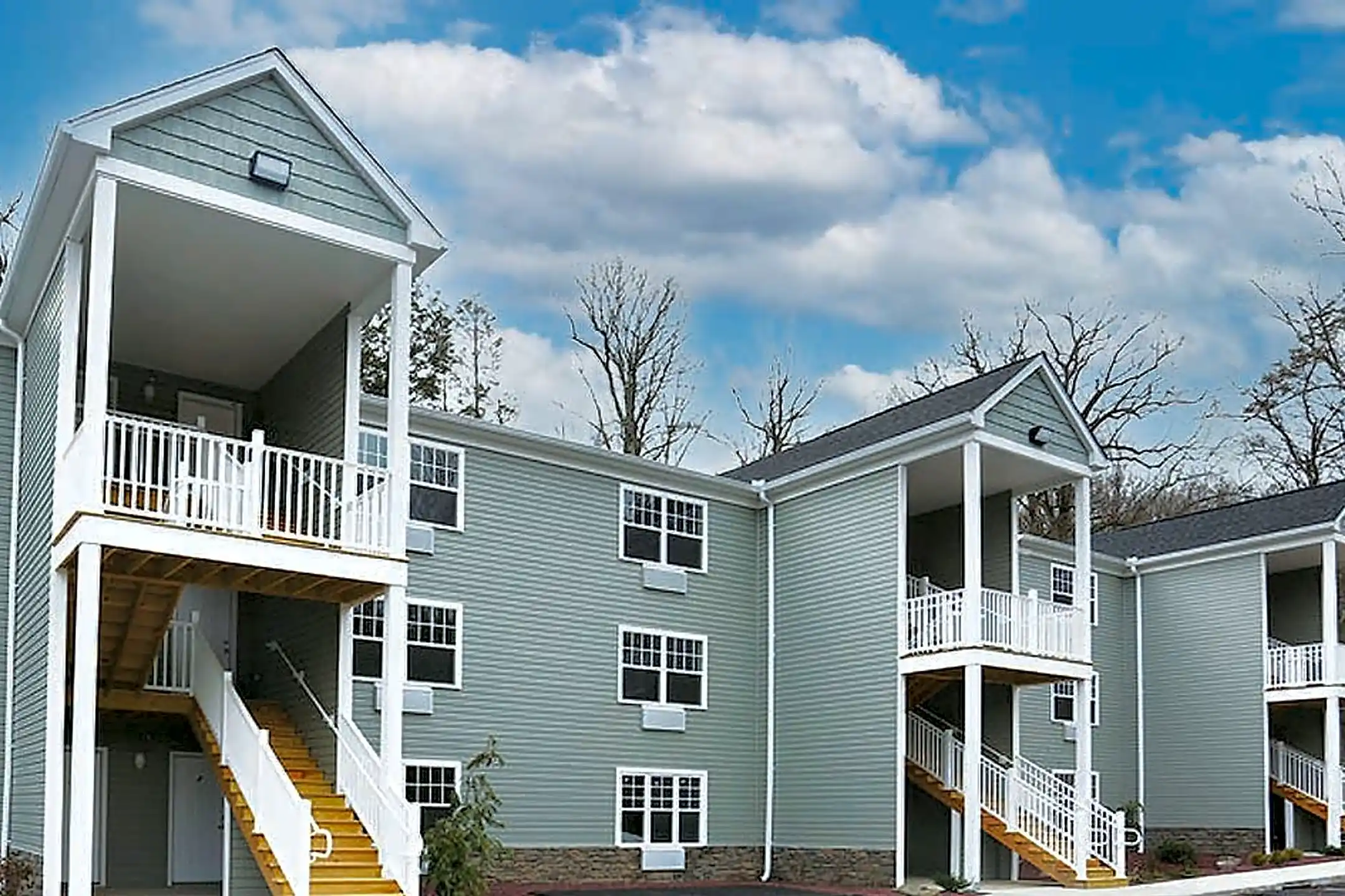 Luxury 2 bedroom apartments located in the beautiful Pocono Mountains