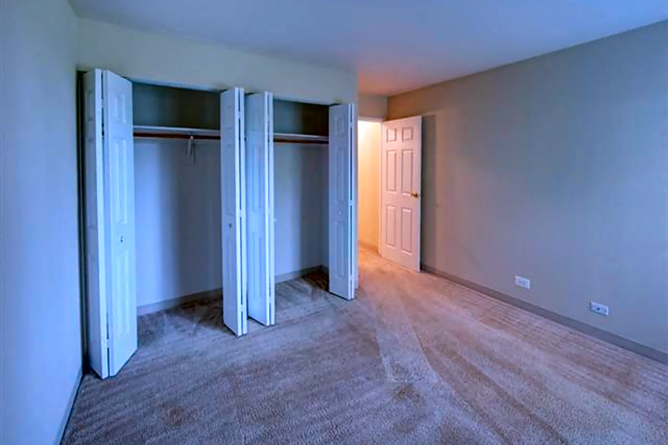 Rosewood Apartments Round Lake, IL 60073