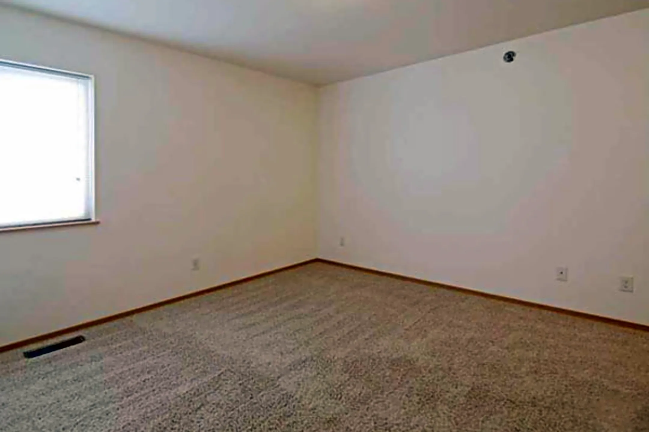 Dakota A Apartments Stanley, ND 58784