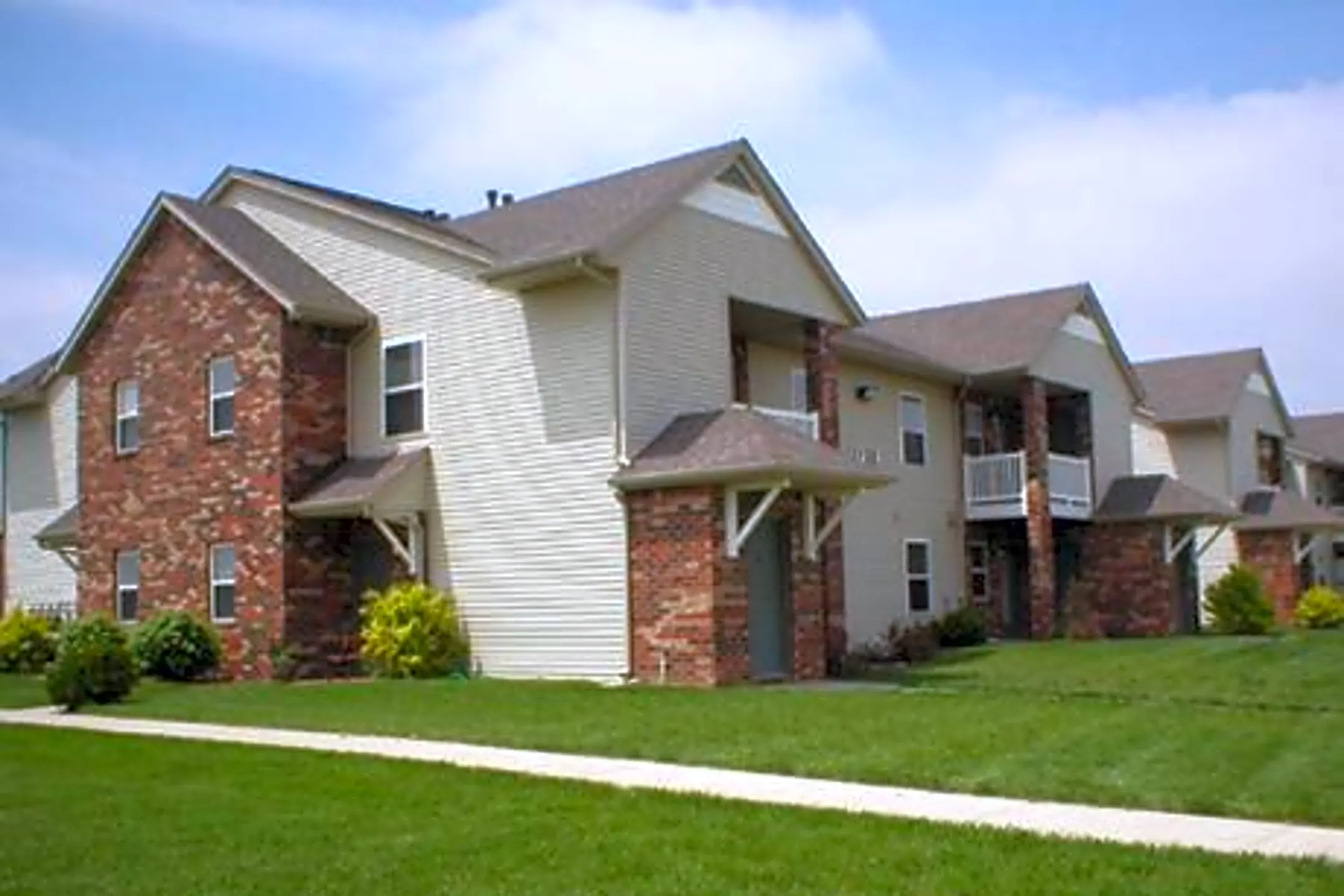 Arbors at Honey Creek 200 W Wheeler Ave Terre Haute, IN Apartments