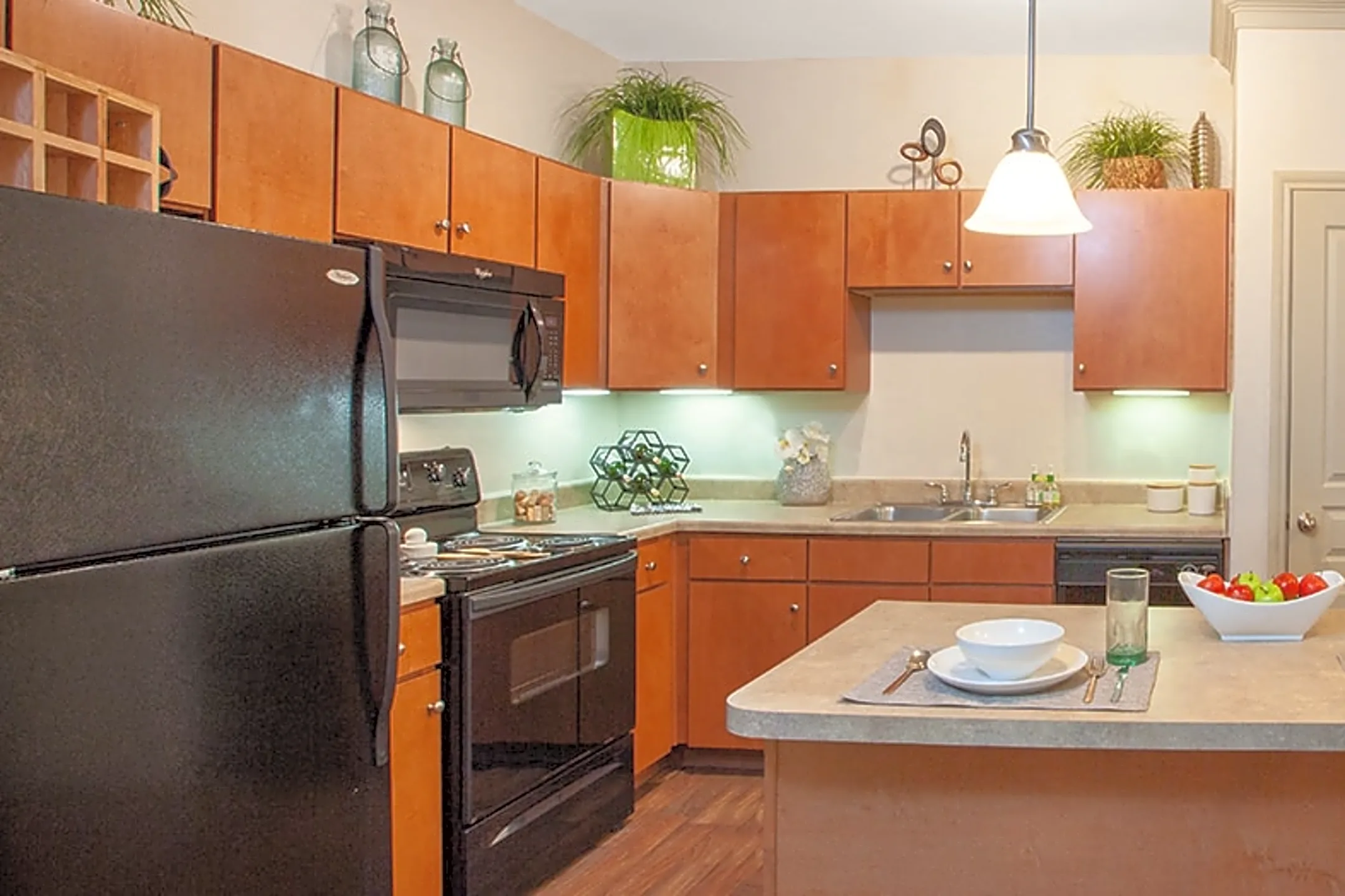 MAA Fall Creek 8330 N Sam Houston Pkwy E Humble, TX Apartments for