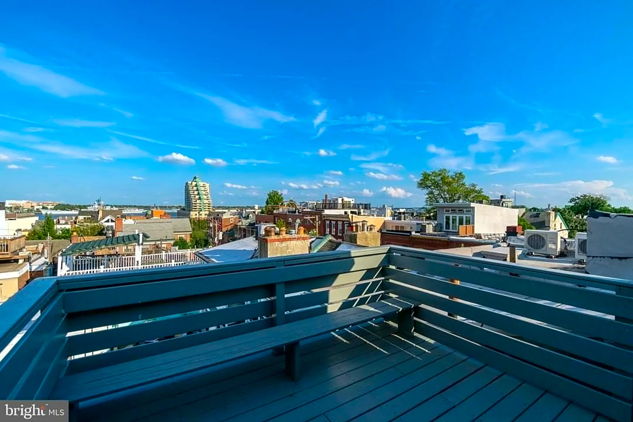 Patio / Deck - 625 S 2nd St #B - Philadelphia, PA