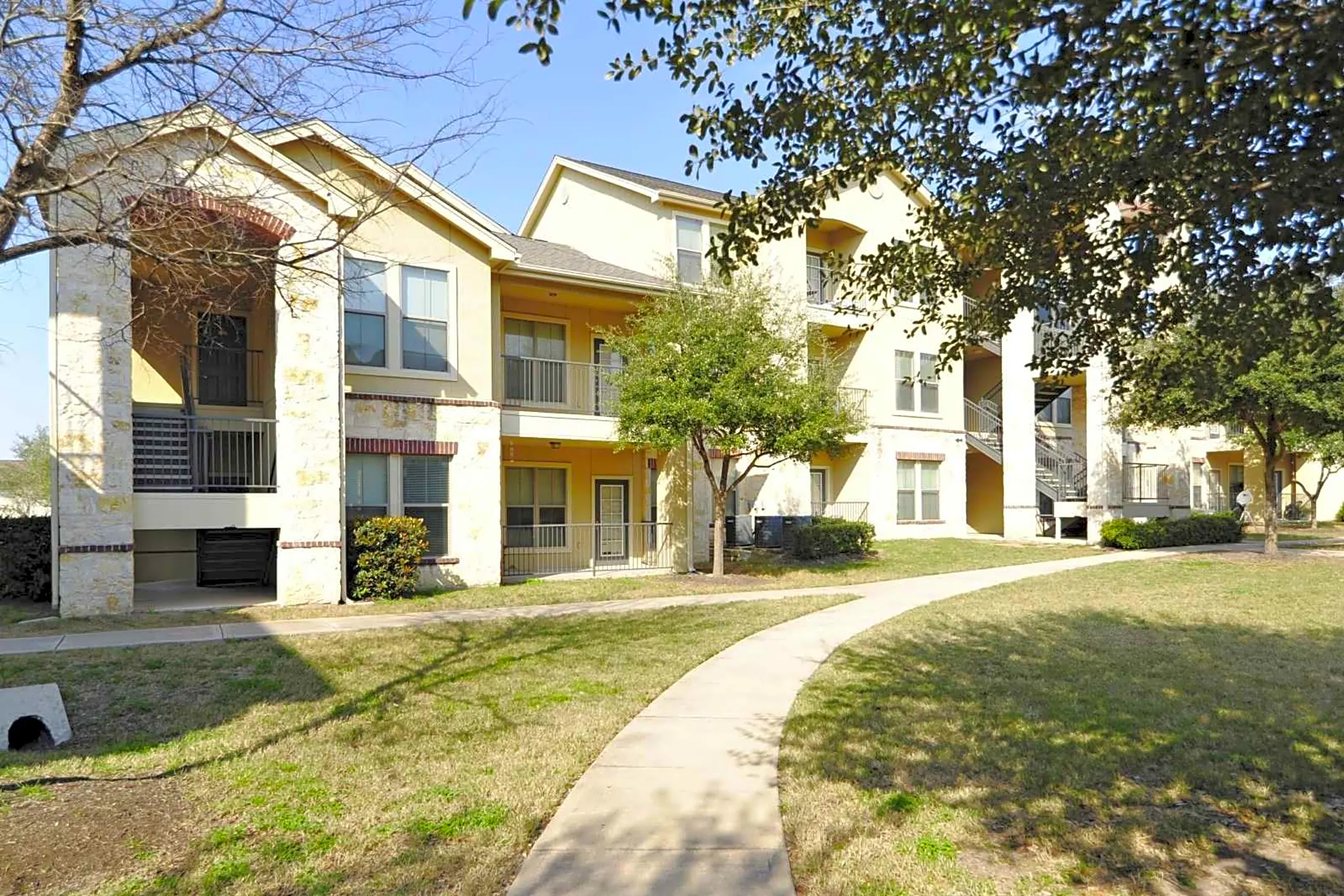 The Meadows at Bentley Drive - 8004 Bentley Dr | San Antonio, TX ...