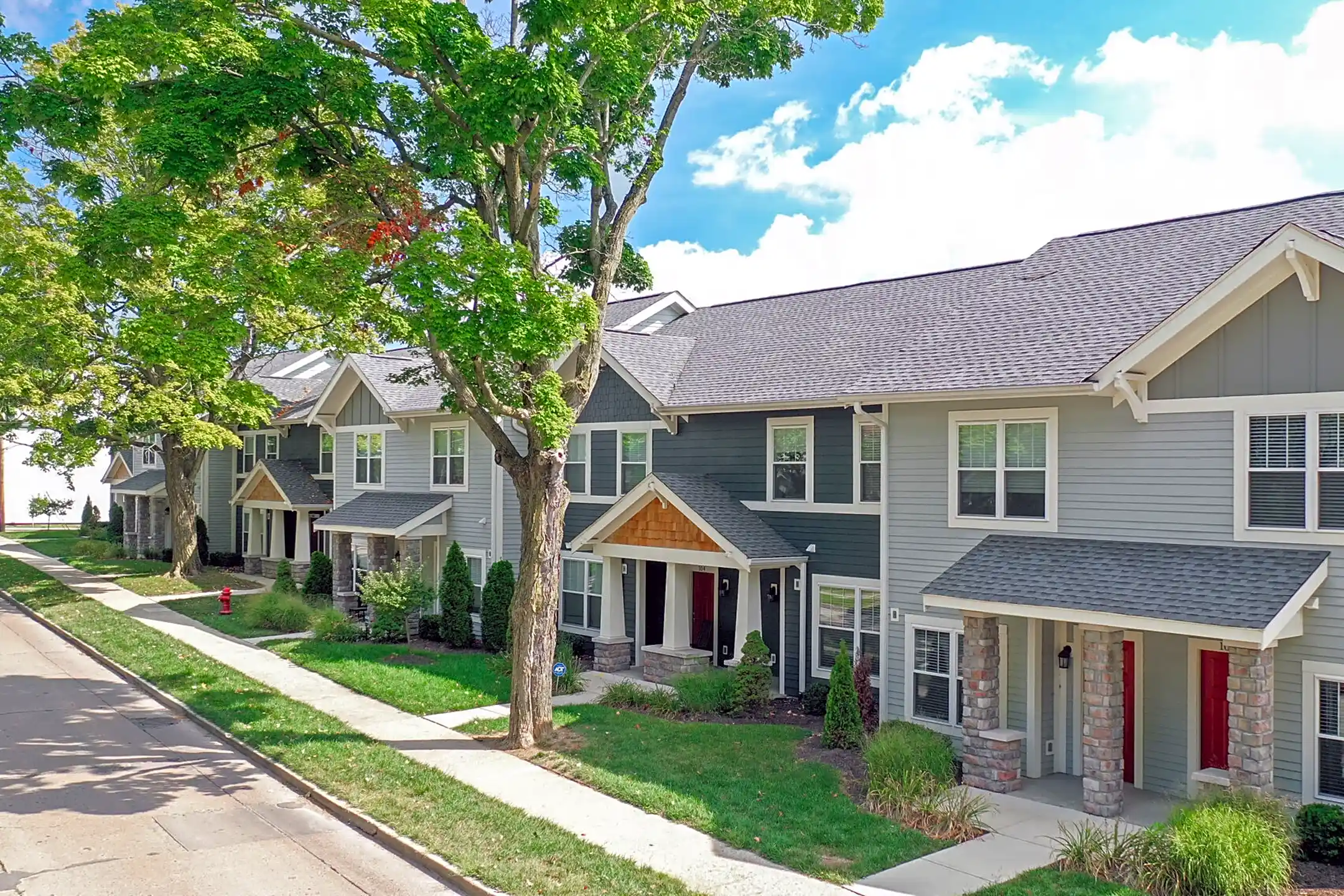 Summit Boutique Residences Main Street Carmel, IN Apartments for