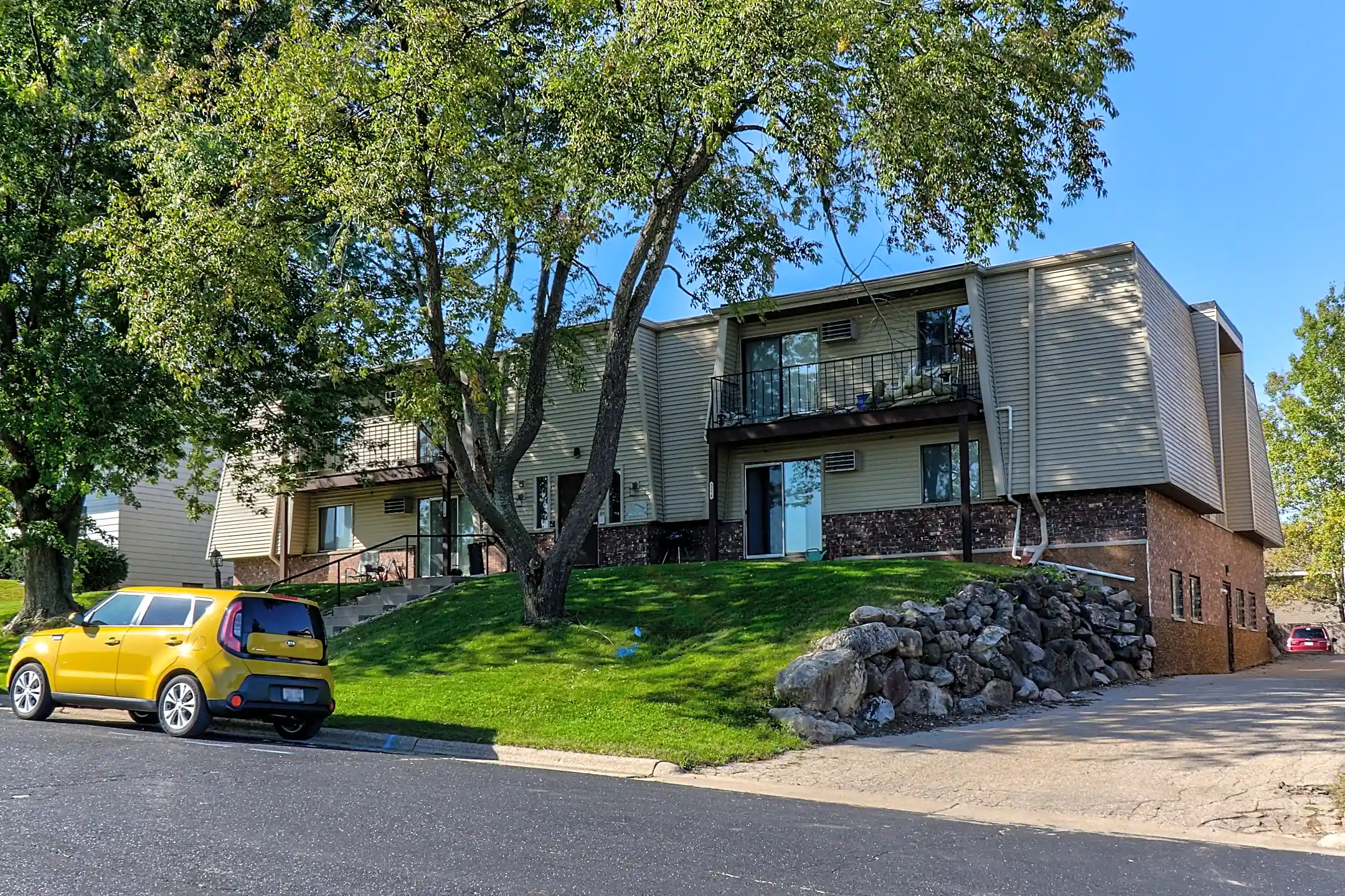 Guilford Apartments 5576 Guilford Rd Fitchburg, WI Apartments for