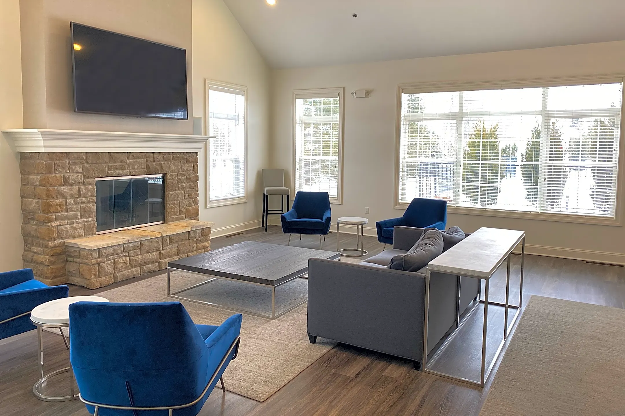 Stonebrooke Village Luxury Apartments 2948 Stonebrooke Ln Medina