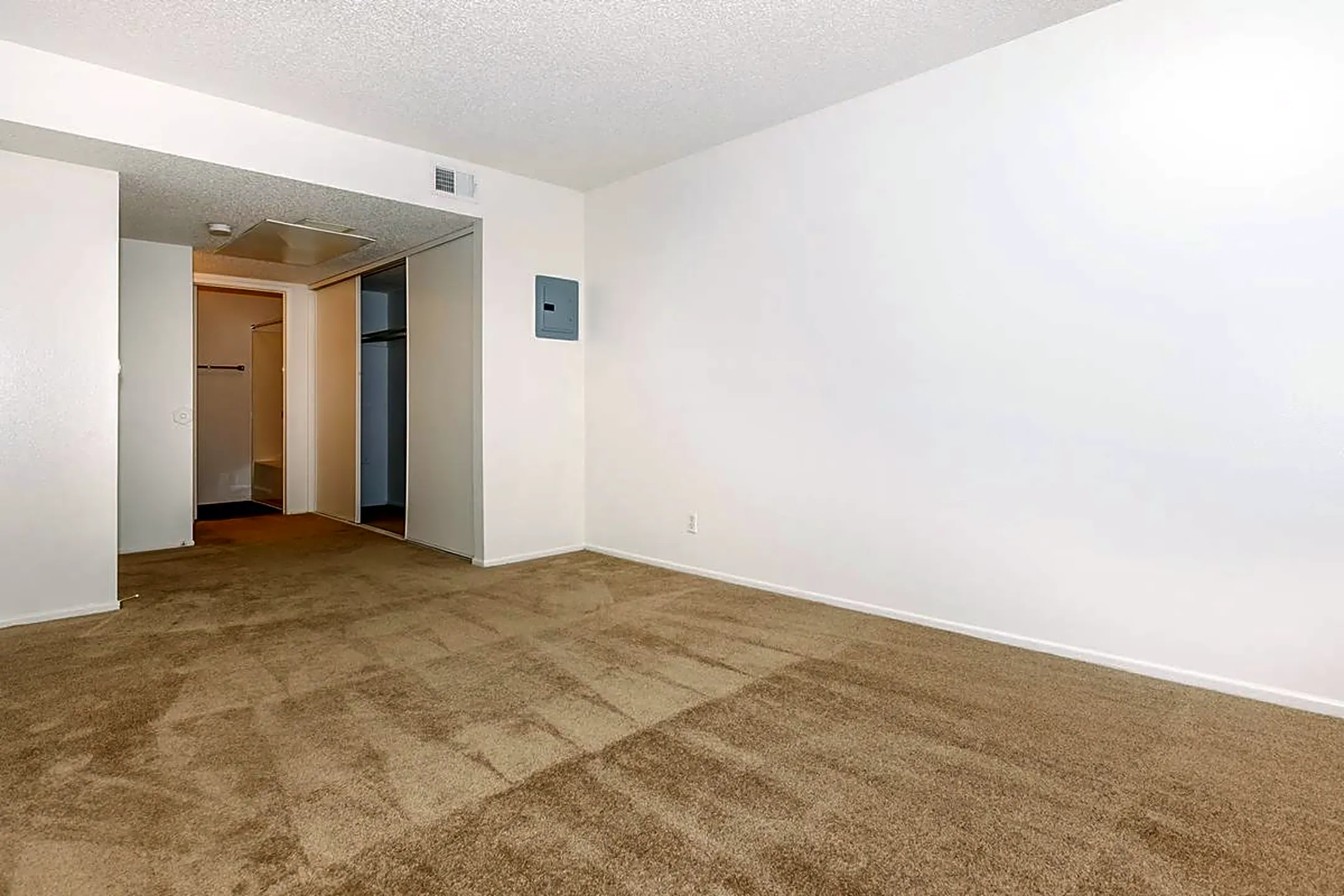 Mountain View Apartment Homes - Upland, CA