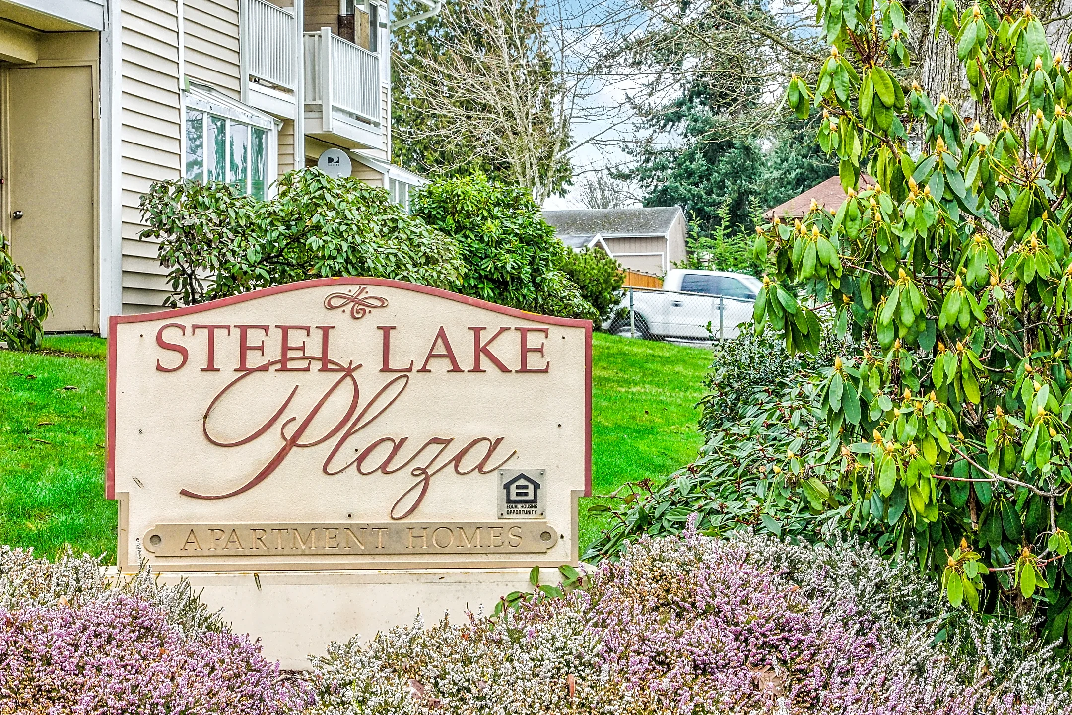 Community Signage - Steel Lake Plaza - Federal Way, WA