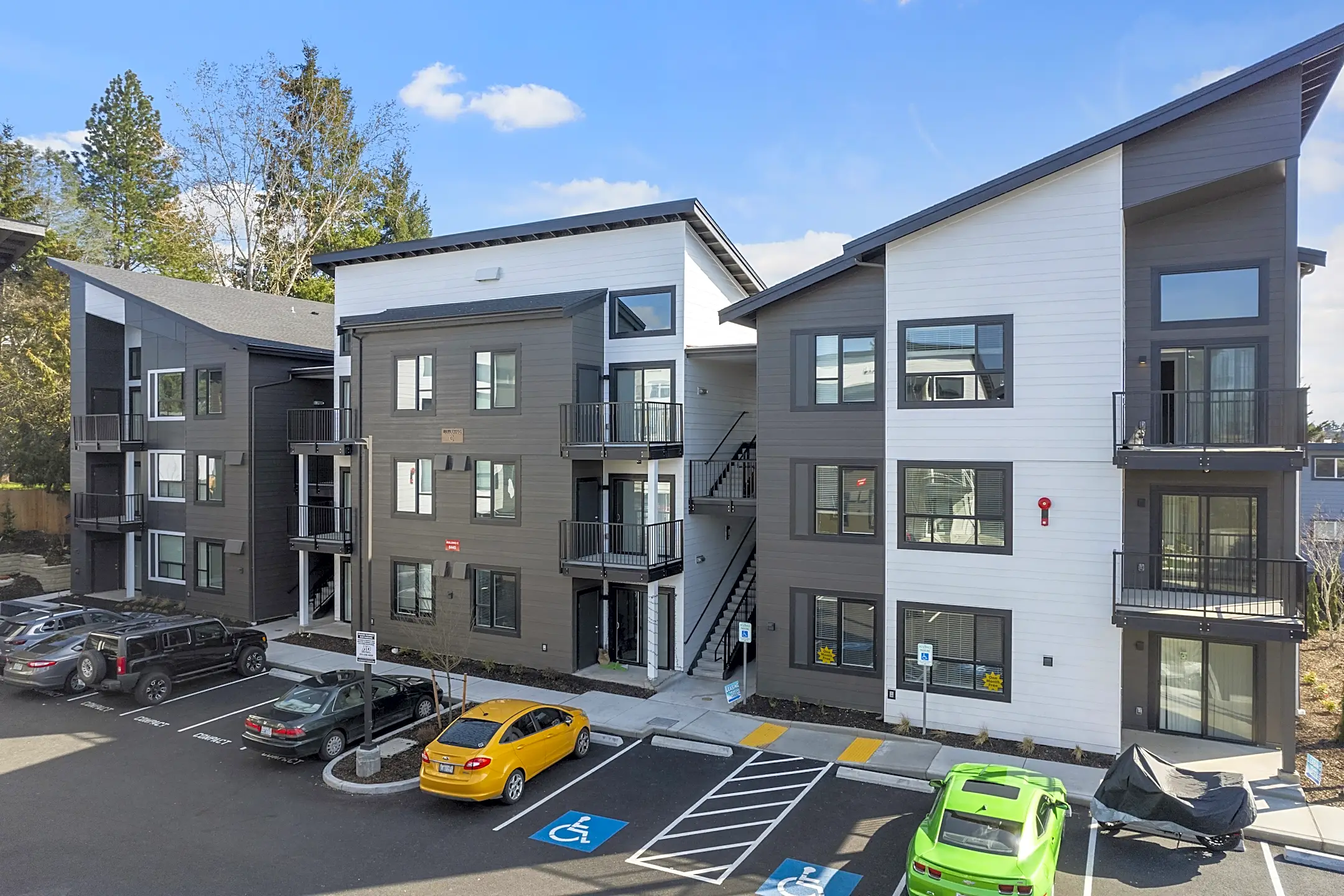 Pacific Ridge Apartments - Tacoma, WA 98444