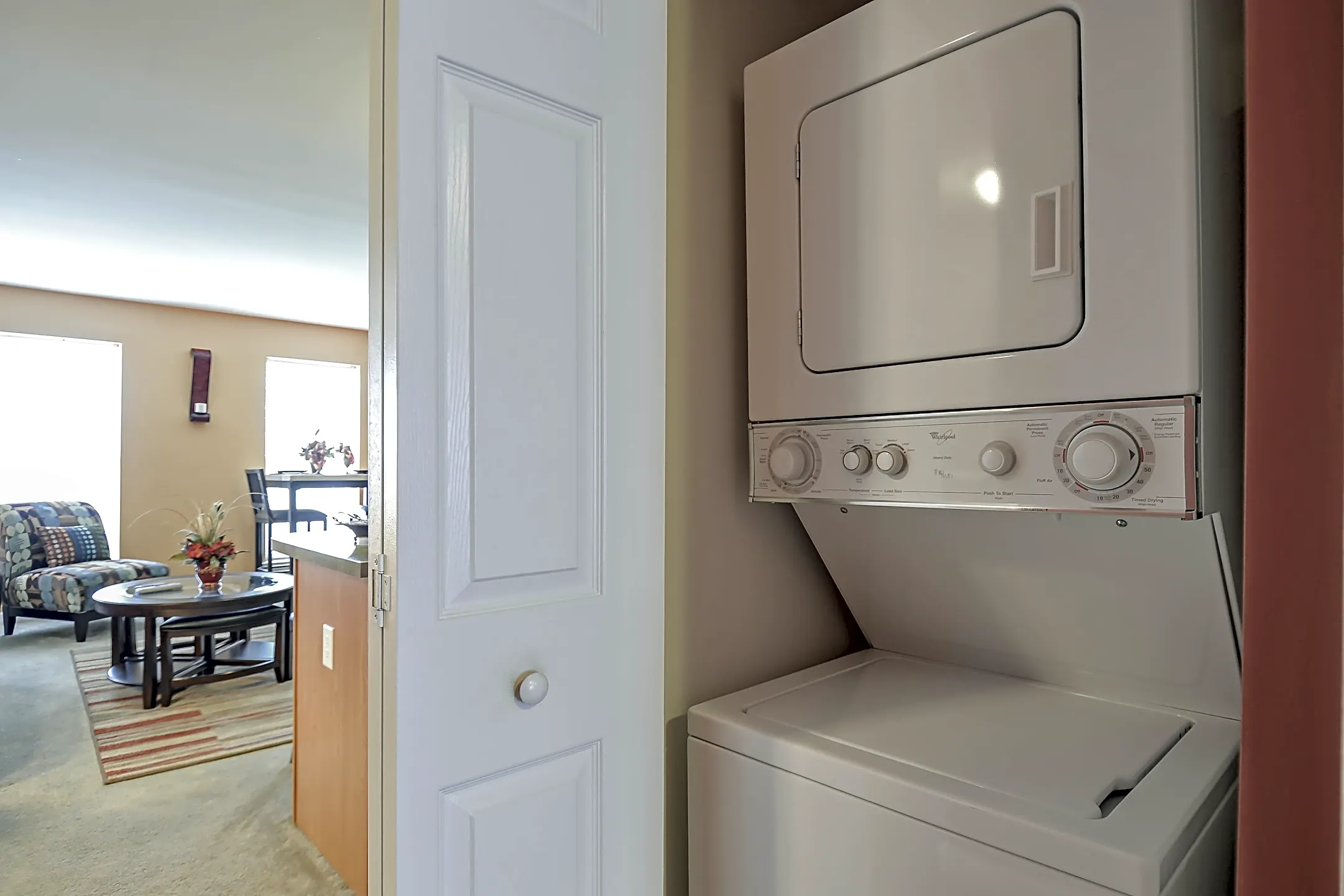 Florin Hill Apartment Homes Mount Joy, PA 17552