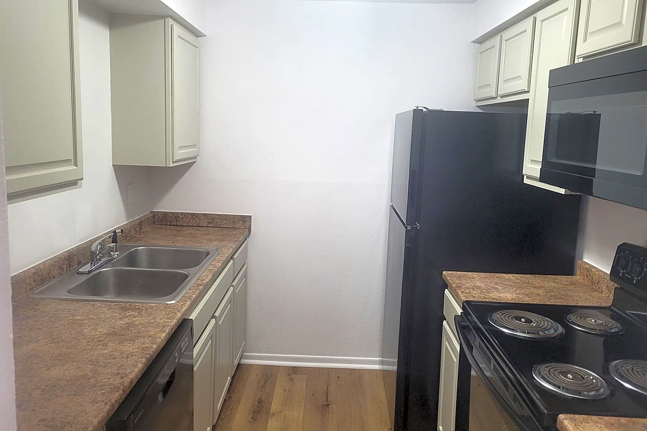 5502 Kirkwood Blvd SW 5502 Kirkwood Blvd SW unit 4 Cedar Rapids, IA