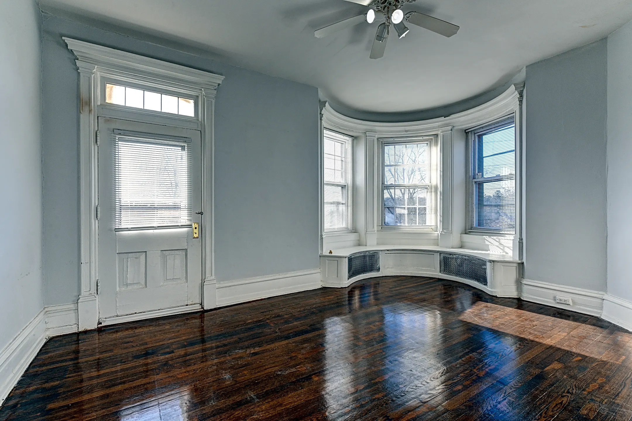 Living Room - Pelham Court Apartments - Philadelphia, PA