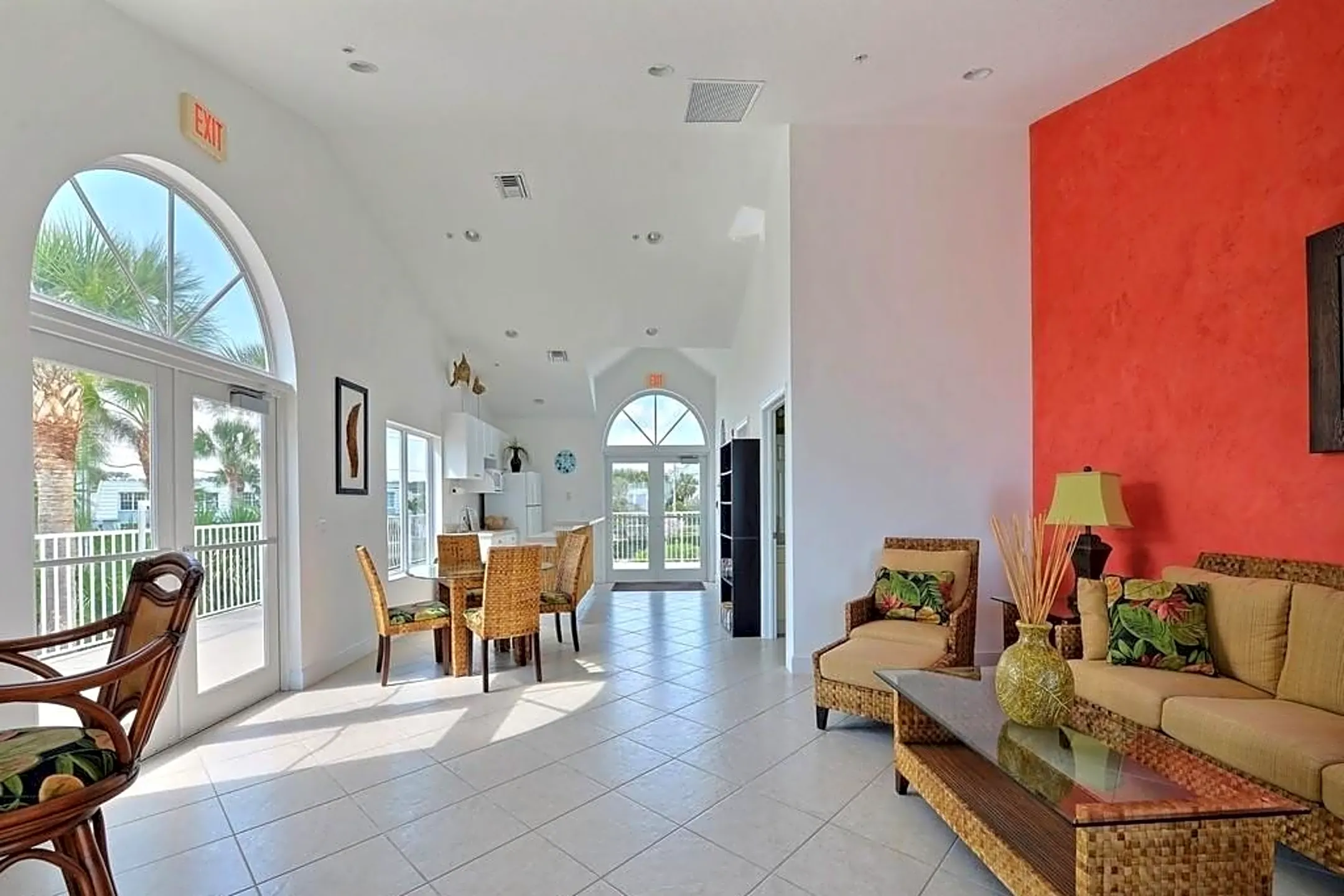 Living Room - 2700 Ocean Dr #300 - Vero Beach, FL