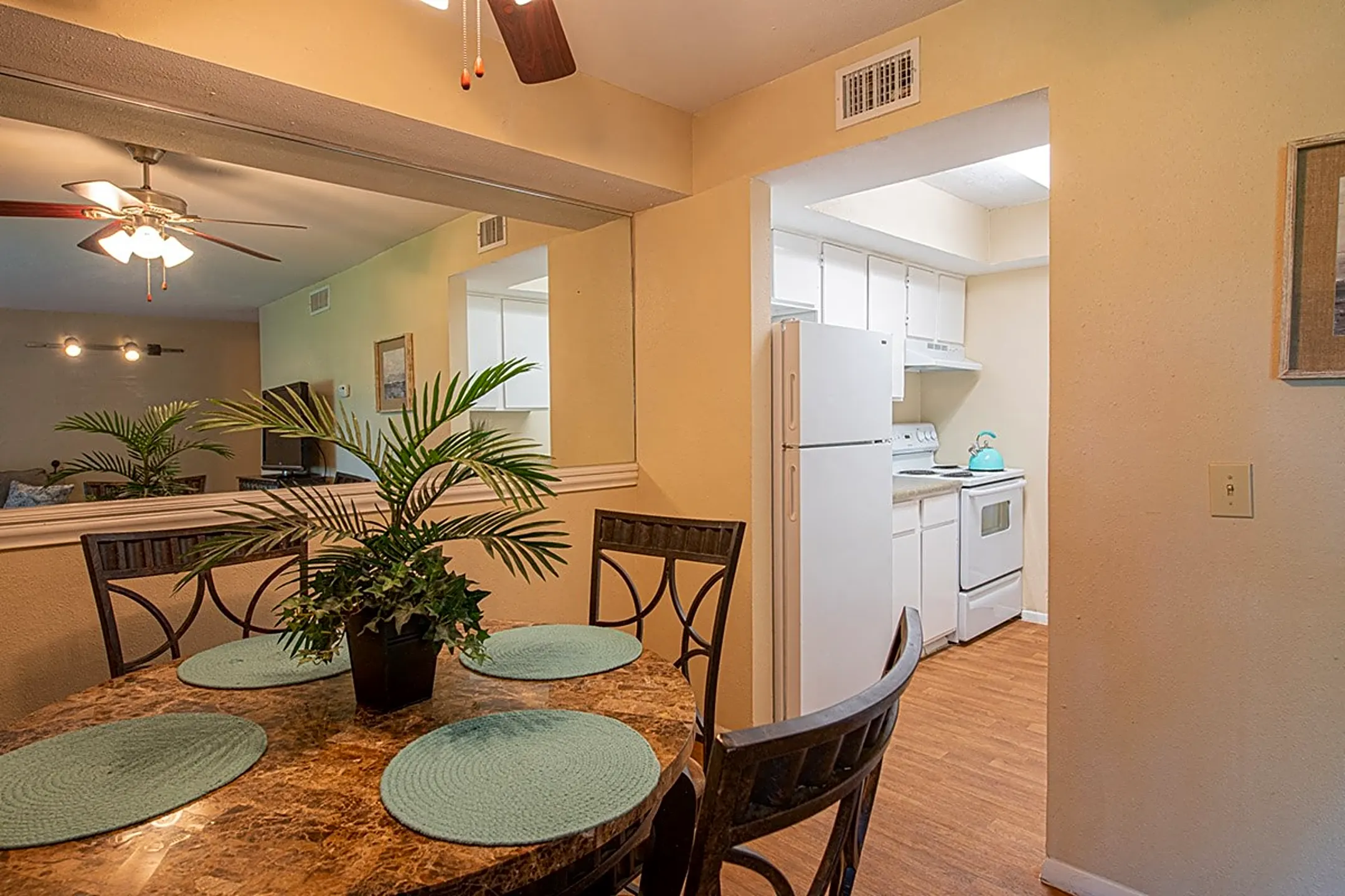 Deer Wood 110 Champions Dr Lufkin, TX Apartments for Rent Rent.