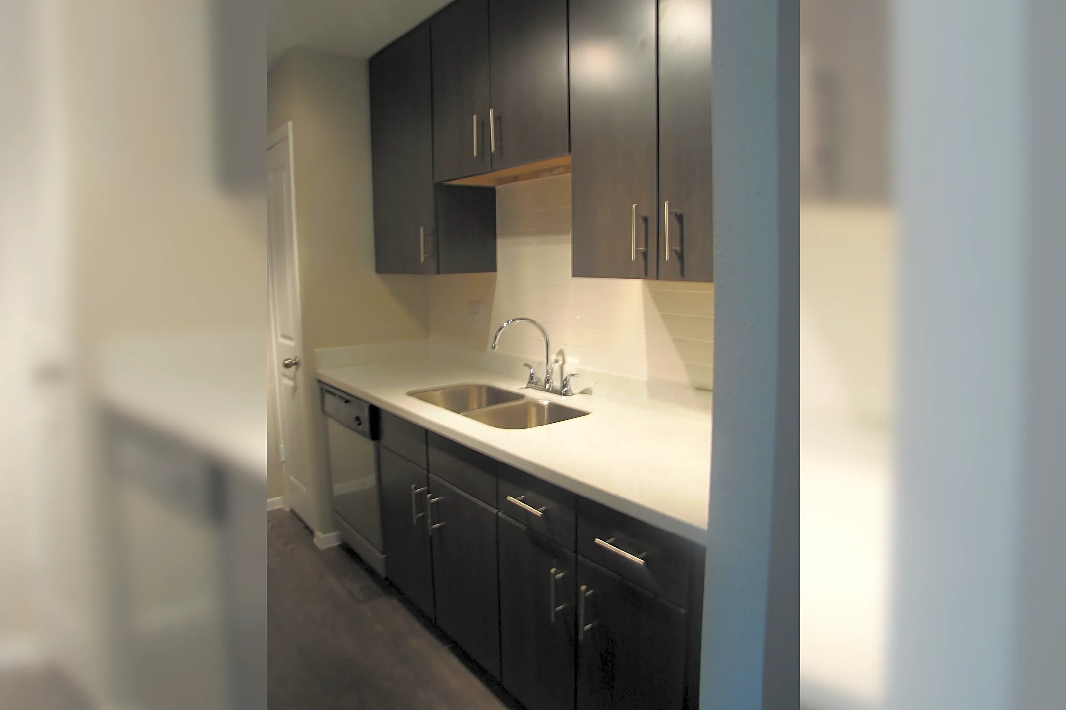Kitchen - Country Place Apartments - Bryan, TX