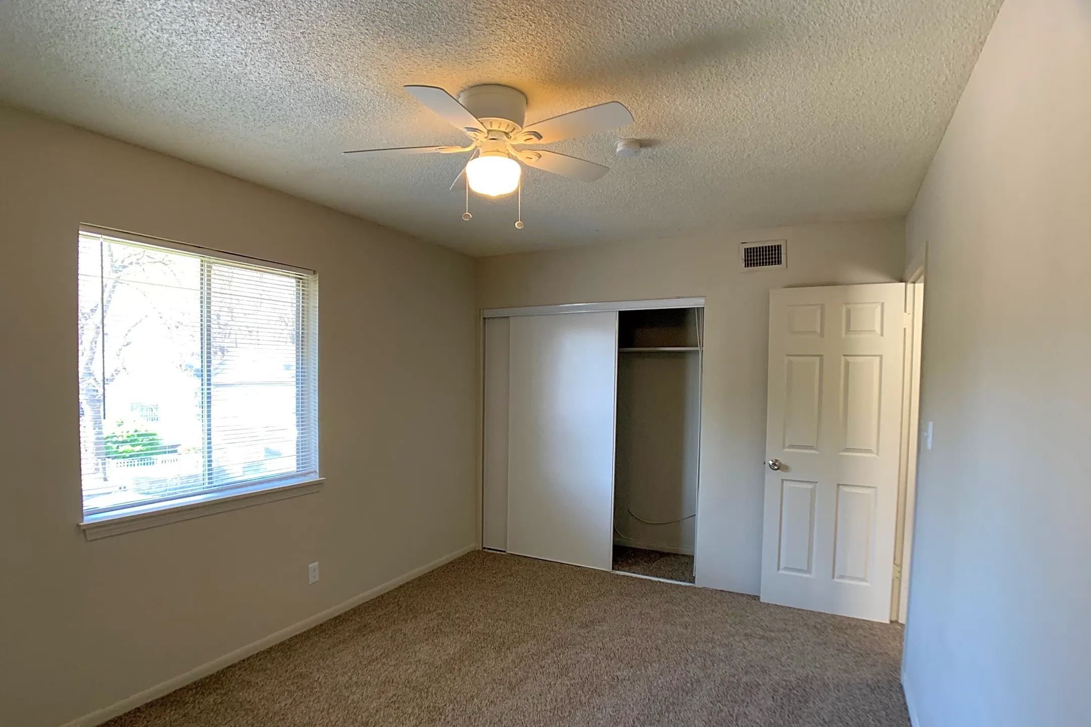 Bethany Park Plaza 1024 Calvin Ave Kansas City, KS Apartments for