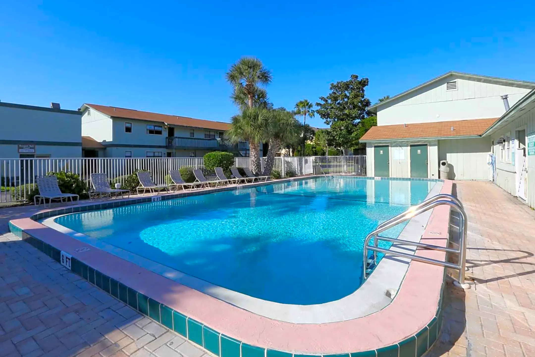 The Pines Apartments - Palm Bay, FL 32905