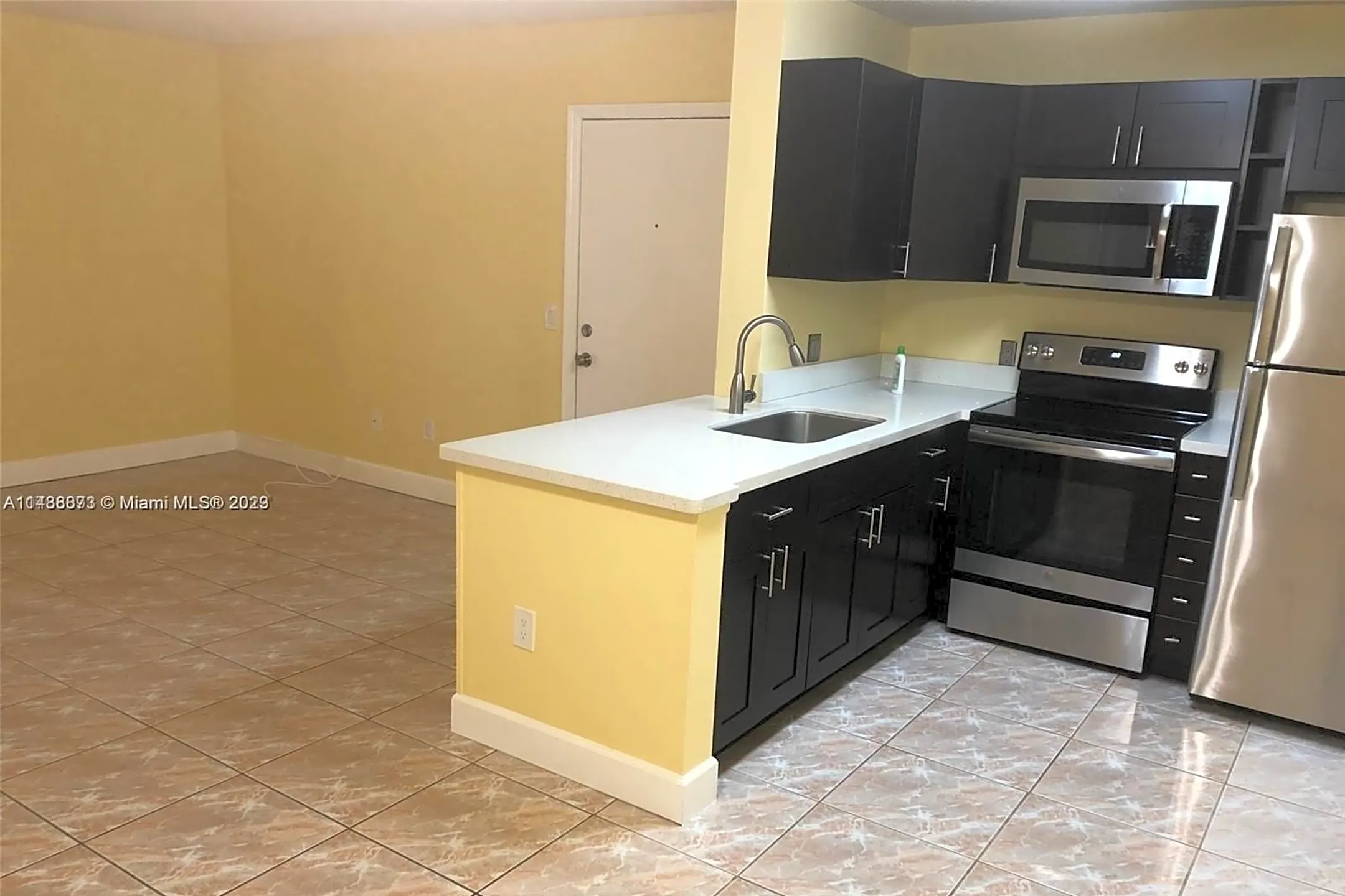 9725 Hammocks Blvd 108F Condos Miami, FL 33196