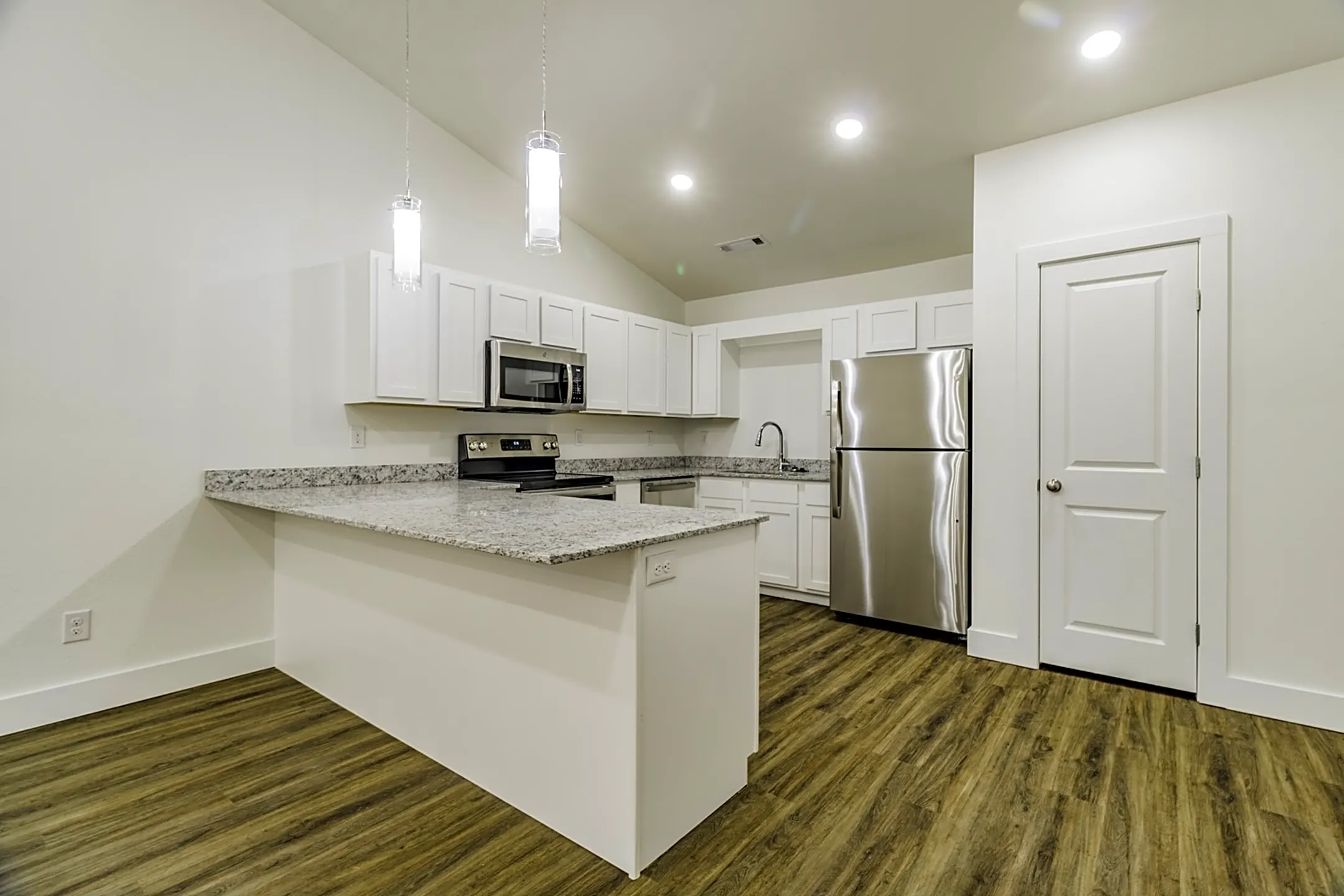 Aviator - 7807 SW Starling Ln | Bentonville, AR Apartments for Rent | Rent.