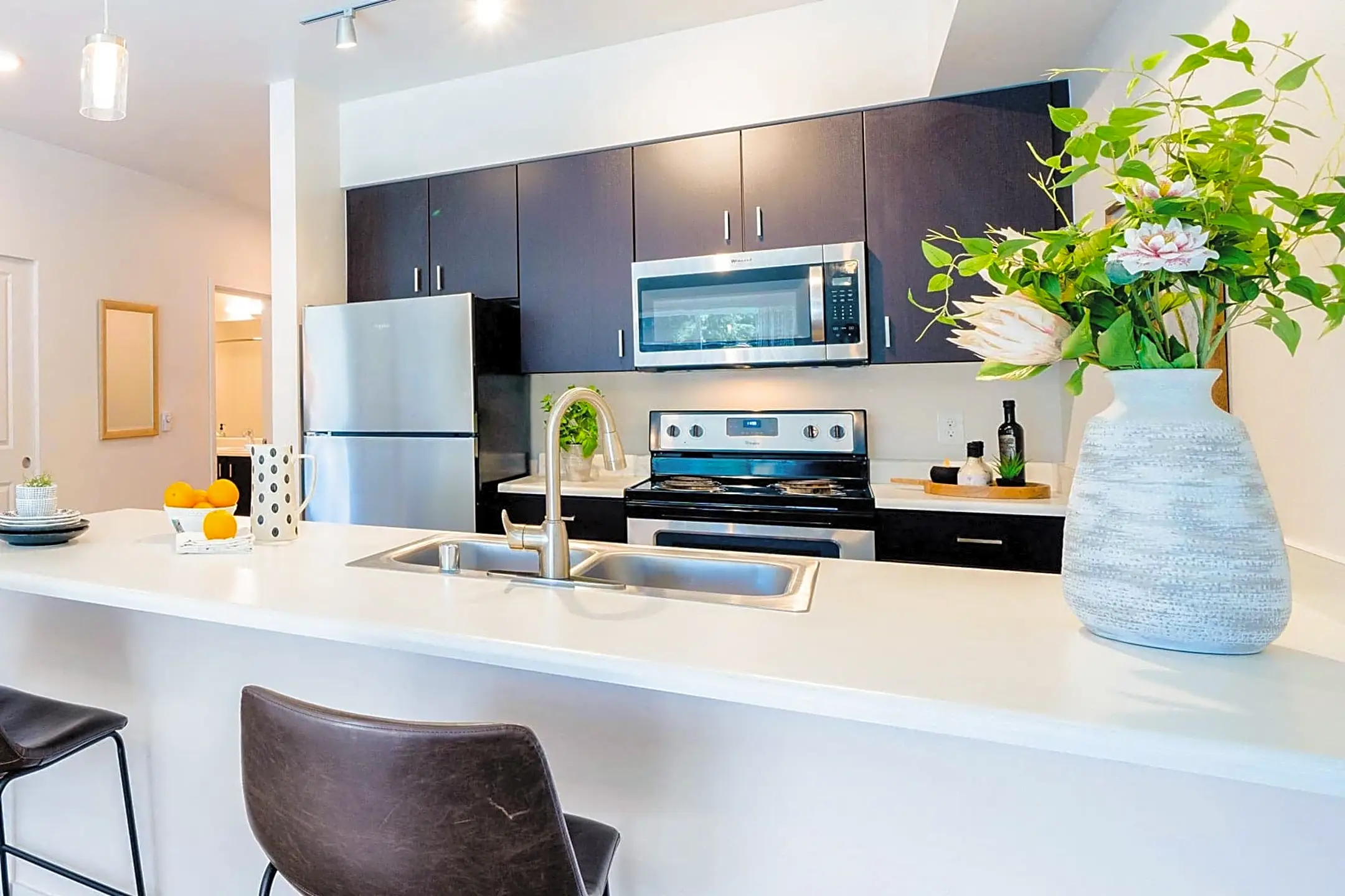 Wellstone at Bridgeport 12623 Bridgeport Way SW Lakewood, WA