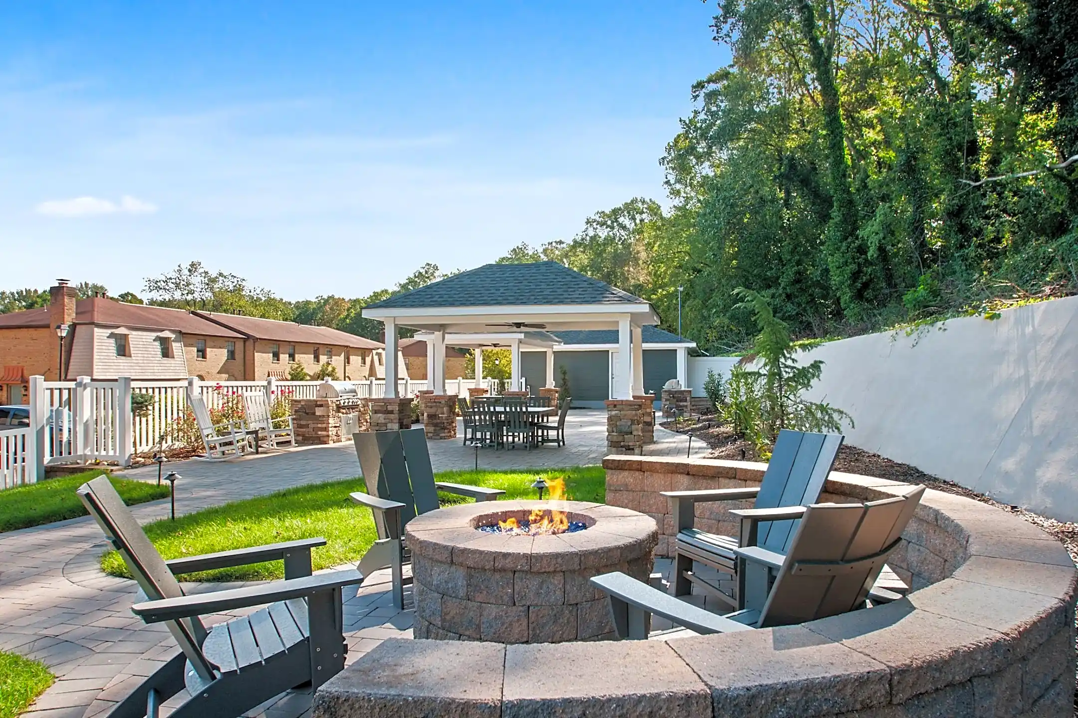 Timber Ridge Townhomes 801 W Park Ave Clementon, NJ Apartments for