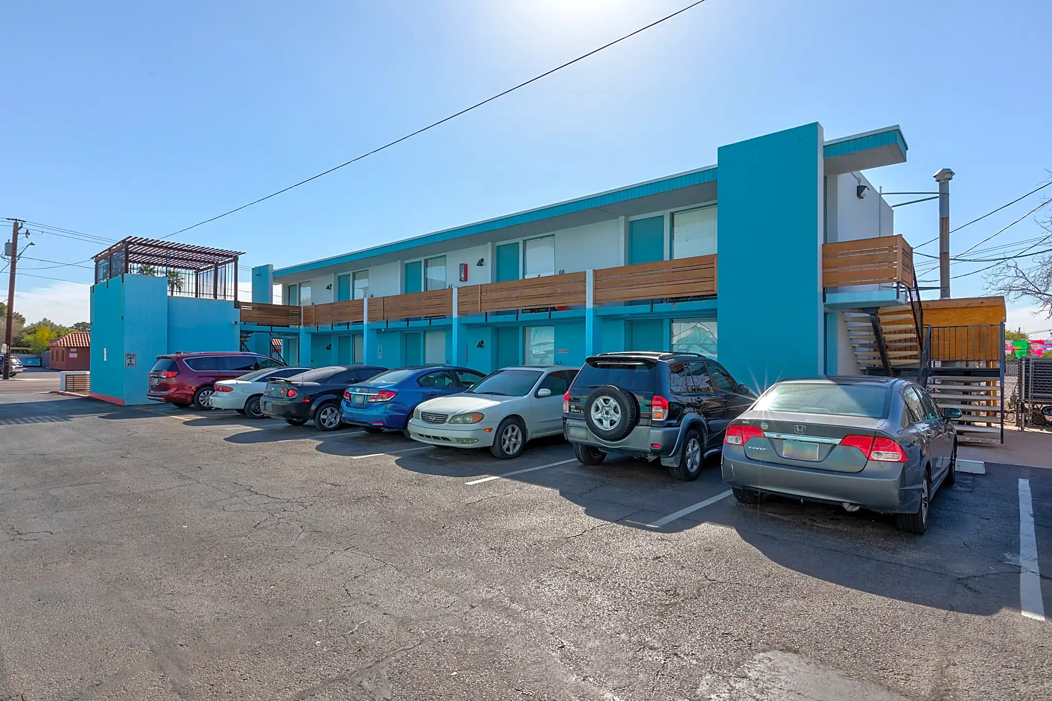 Elton Apartment Homes 2420 N 24th St Phoenix, AZ Apartments for