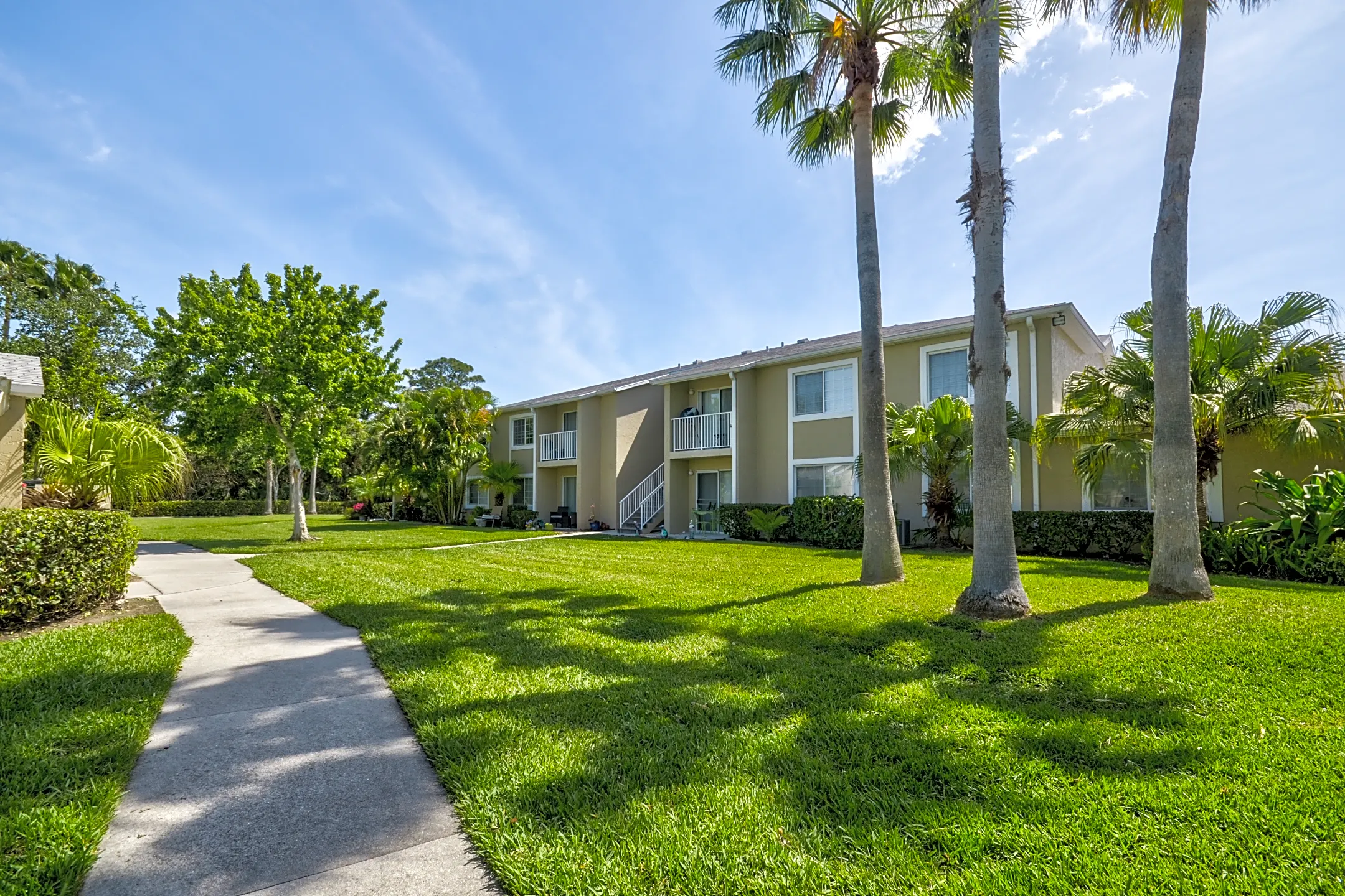 River Park Place Apartments - Vero Beach, FL 32962