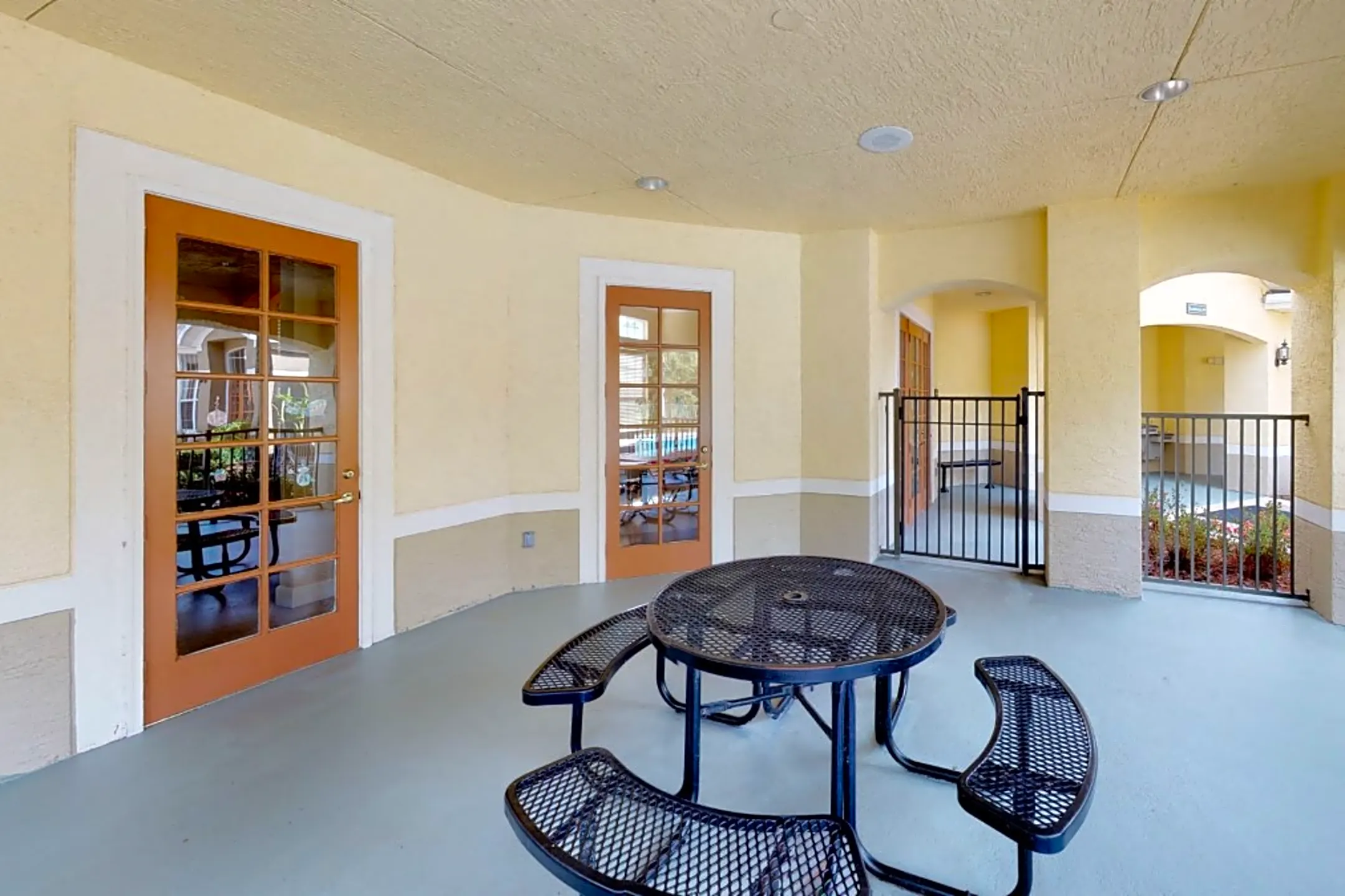 Gregory Cove 5601 Edenfield Rd Jacksonville, FL Apartments for Rent