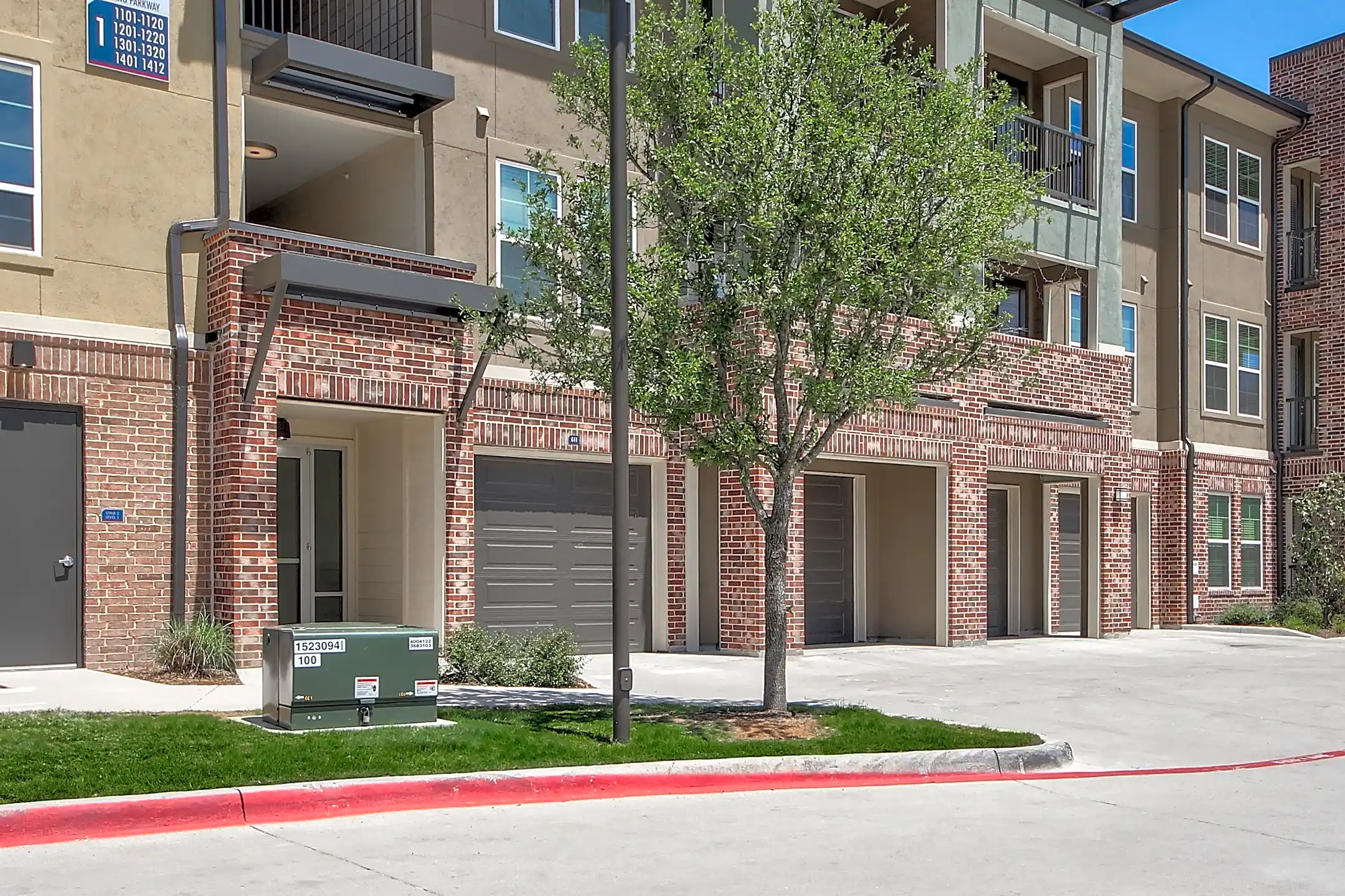 The Bridge at Heritage Creekside Townhomes Plano, TX 75075