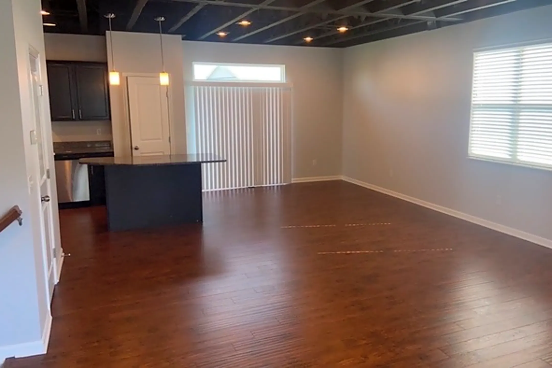 Living Room - 9582 Tahoe Dr - Dayton, OH