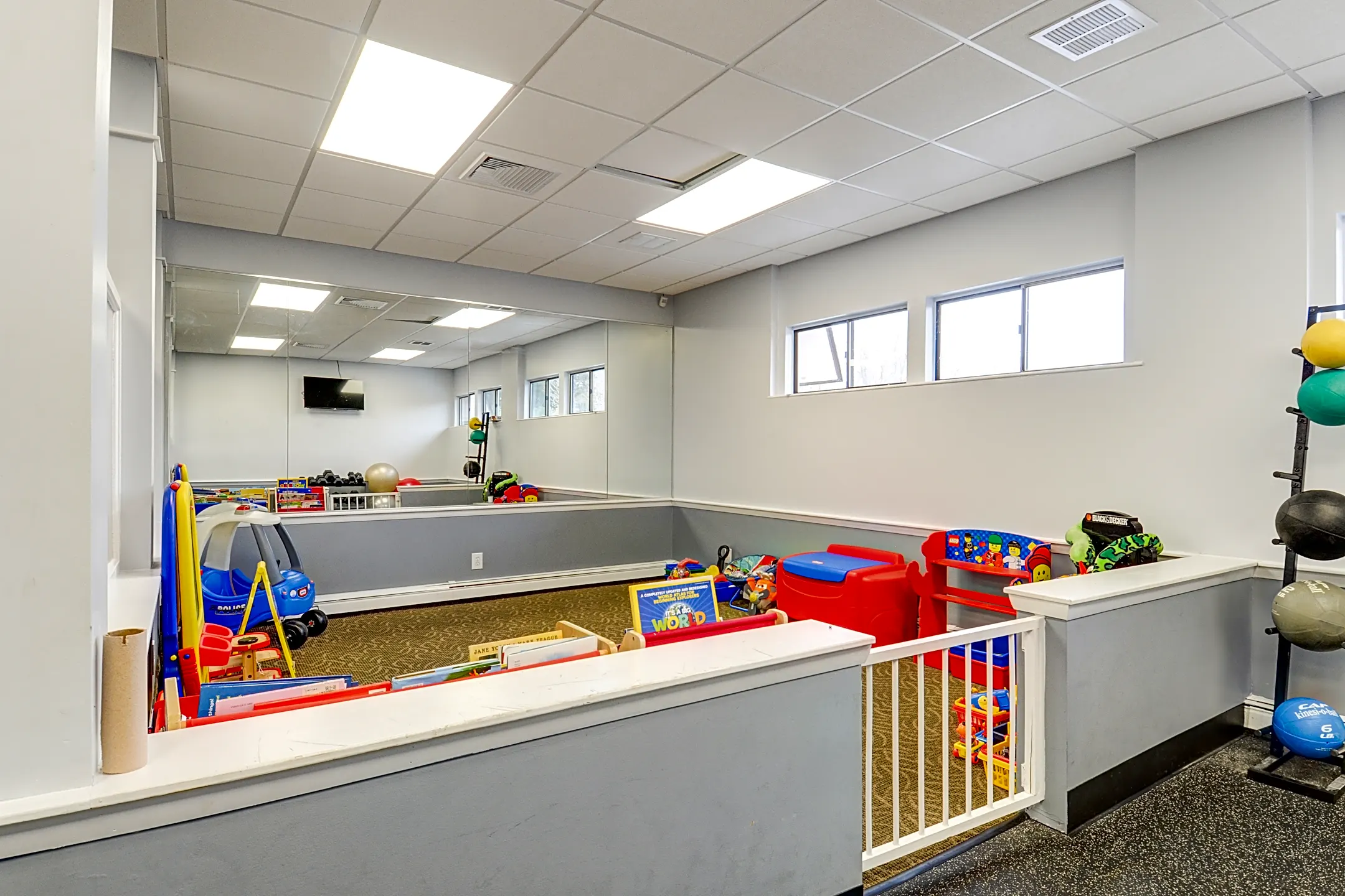 Tanglewood Village Apartments West Warwick, RI 02893