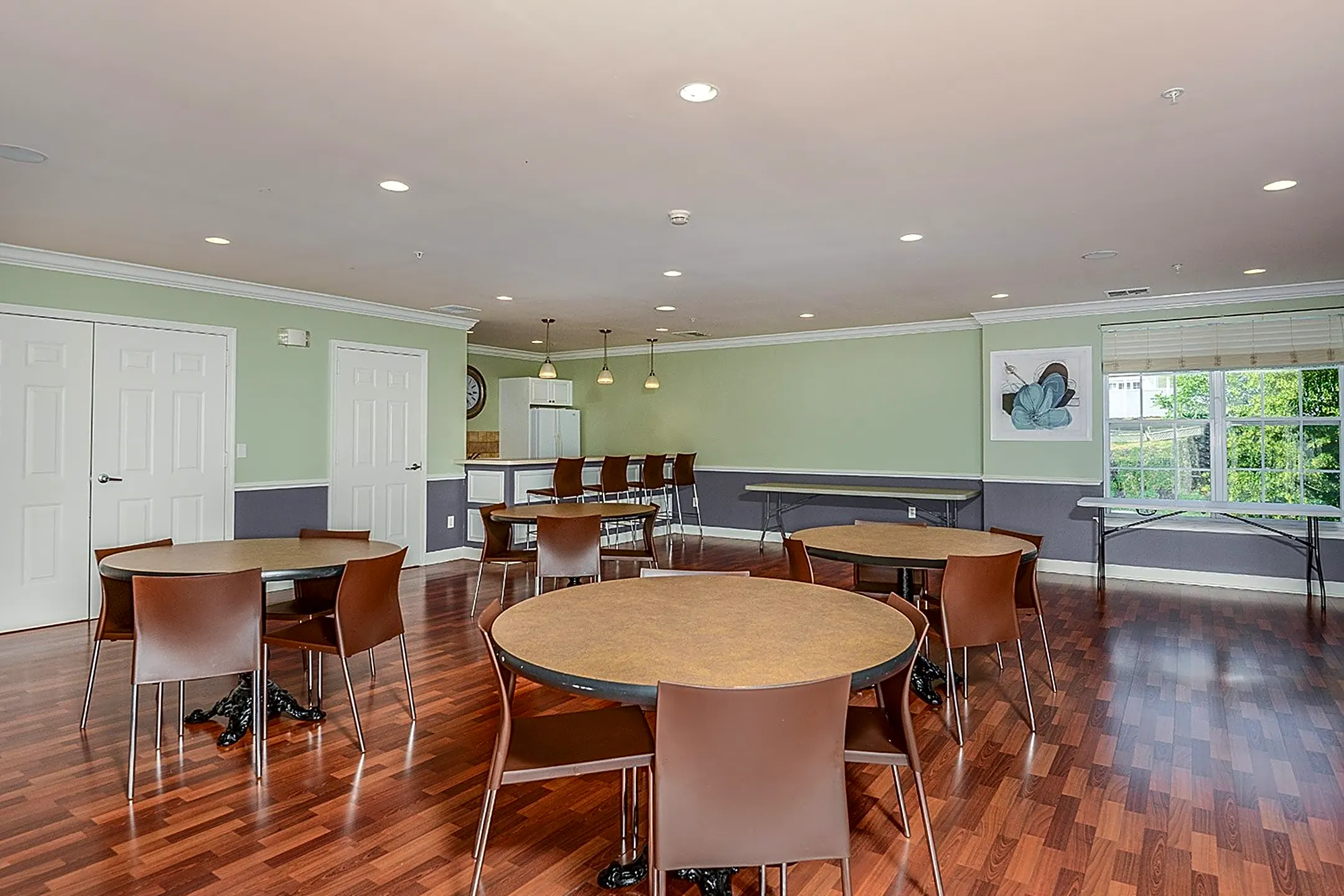 Dining Room - Highlands at Faxon Woods - Quincy, MA