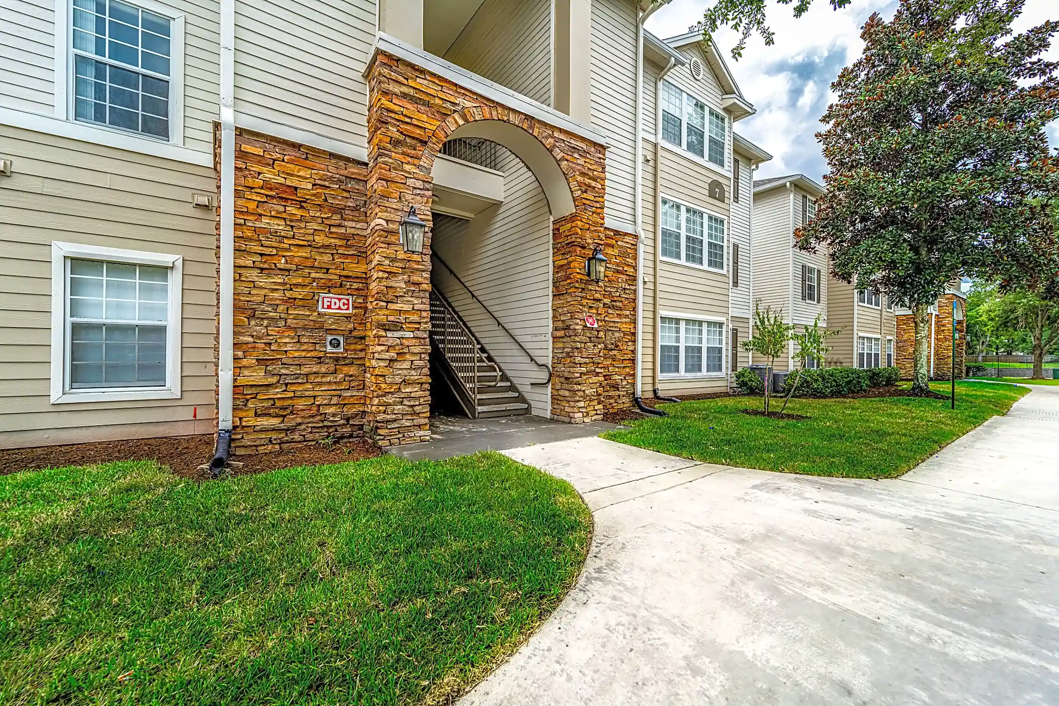 Brookwood Forest 1250 Brkwd Frst Blvd Jacksonville, FL Apartments