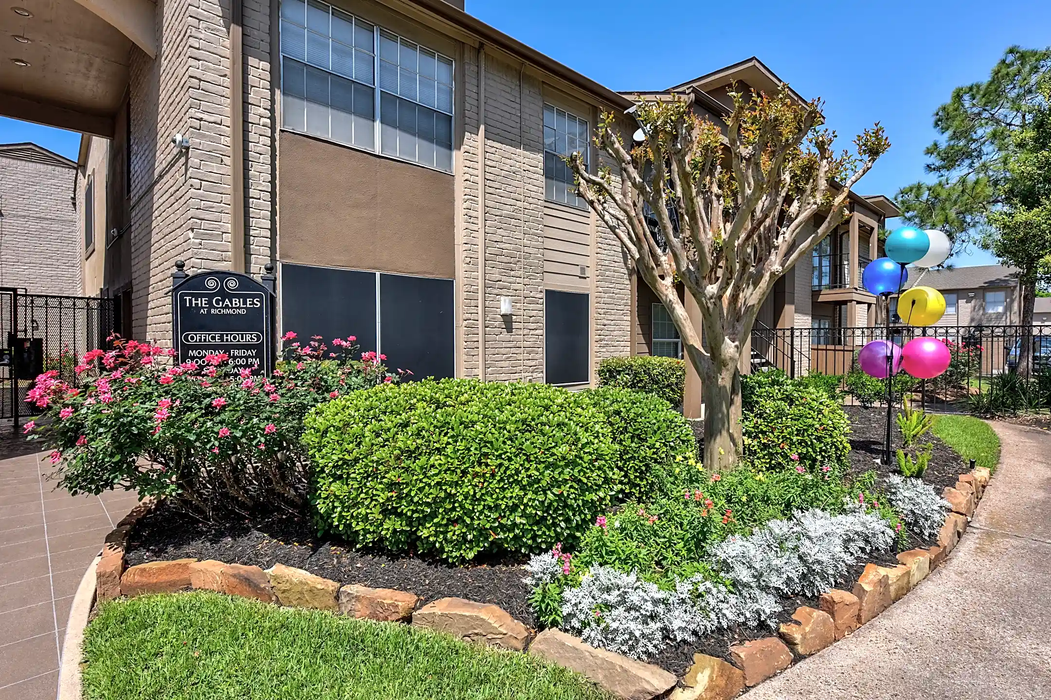 Gables at Richmond Houston, TX 77063