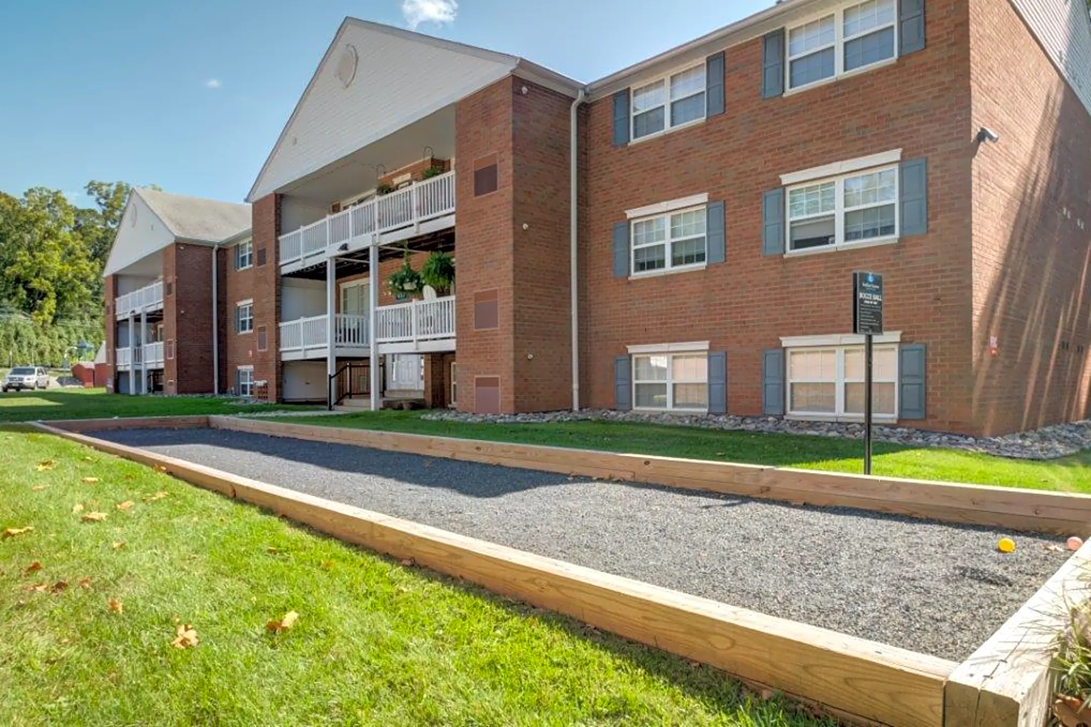 Strafford Station Apartment Homes - Wayne, PA