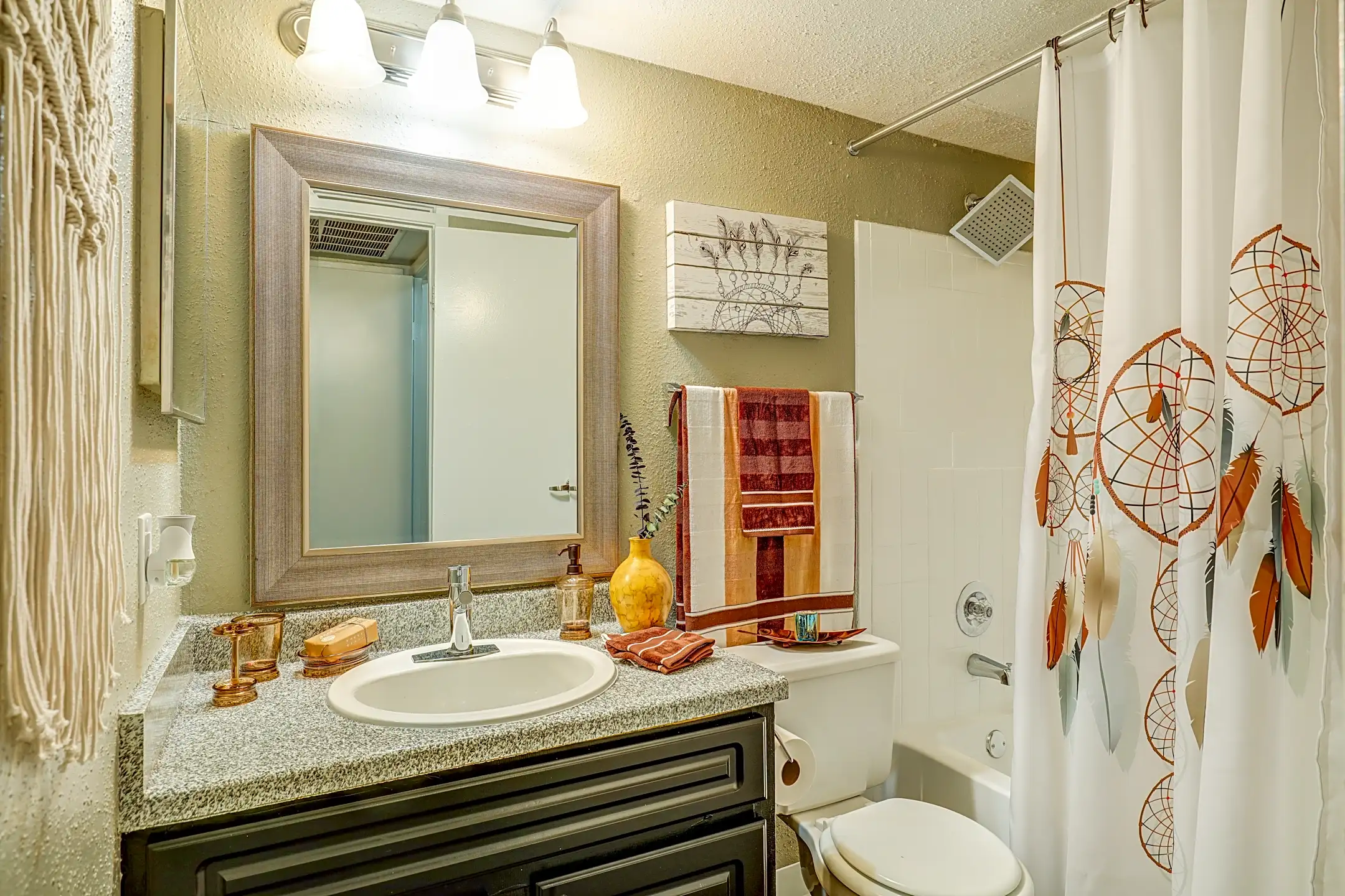 Spring Lake Haltom City, TX 76117