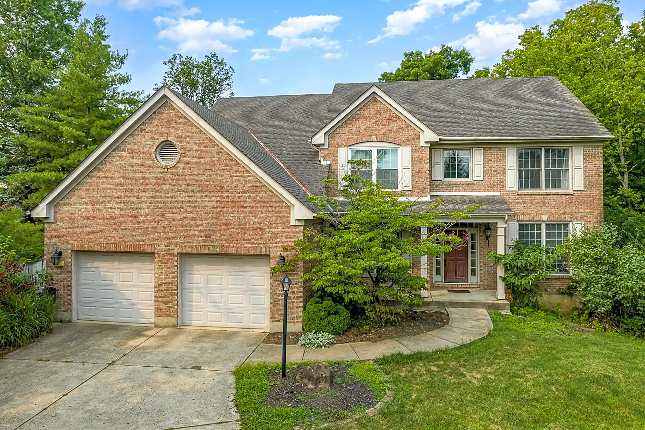 Building - 8270 Weller Rd - Cincinnati, OH