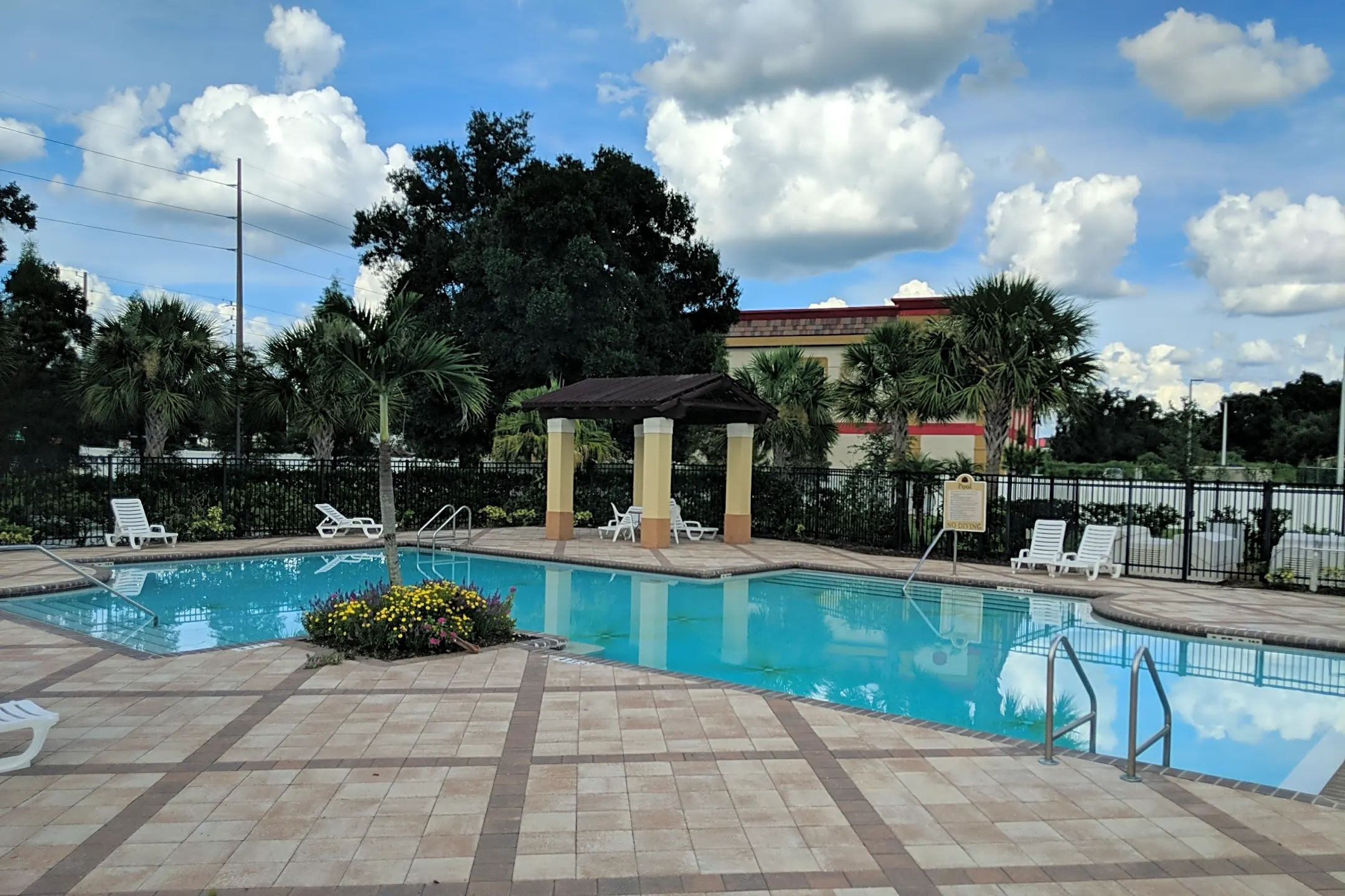 Kensington Gardens Apartments - Riverview, Fl 33578