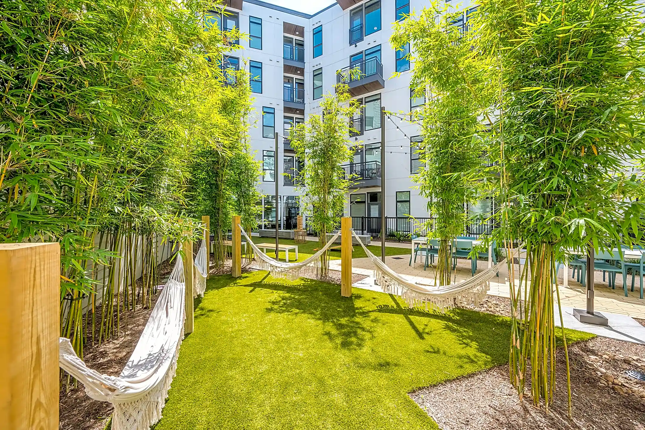 revl-med-center-apartments-houston-tx-77054