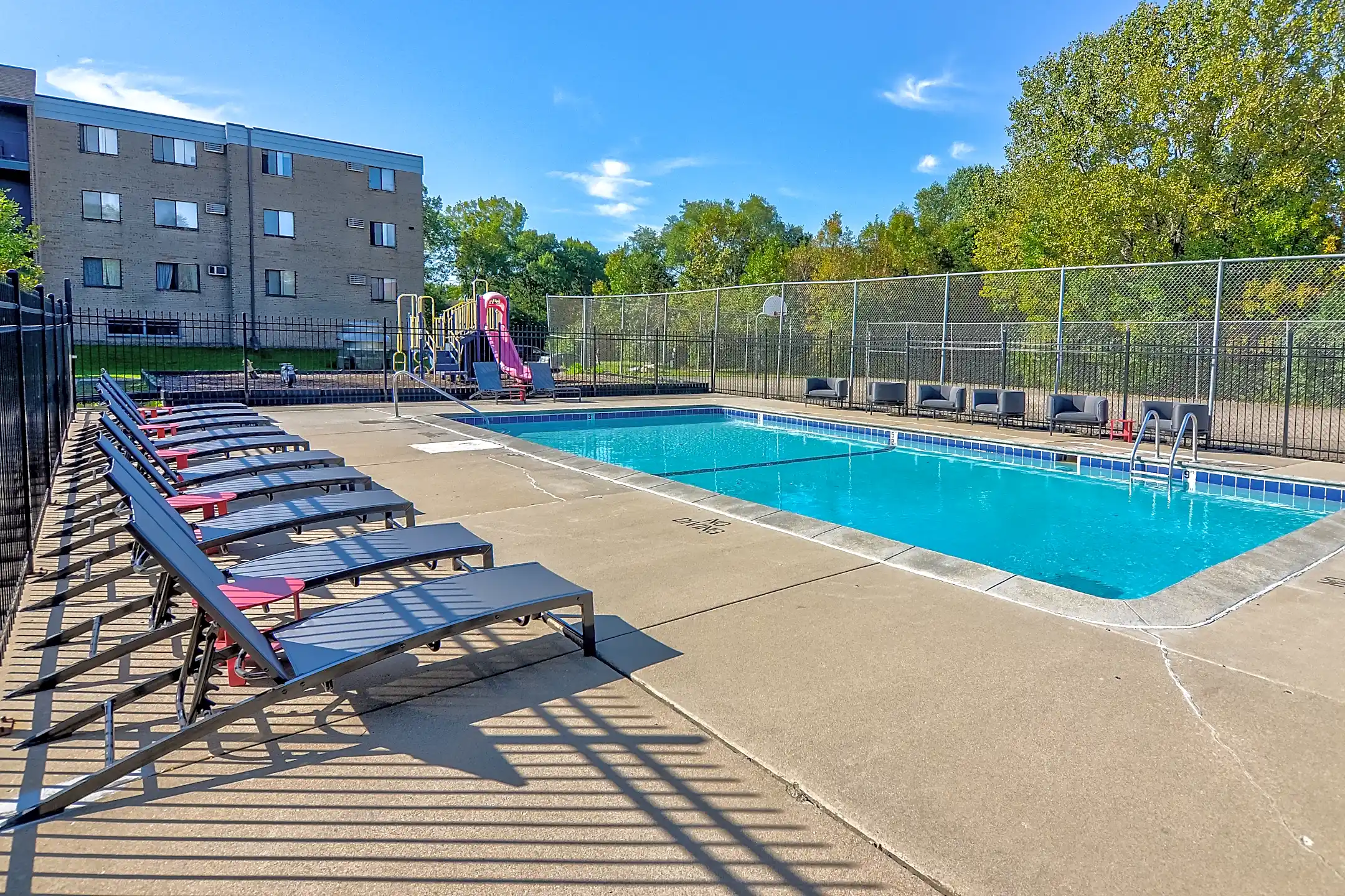 Eagan Place Apartments Eagan, MN 55123