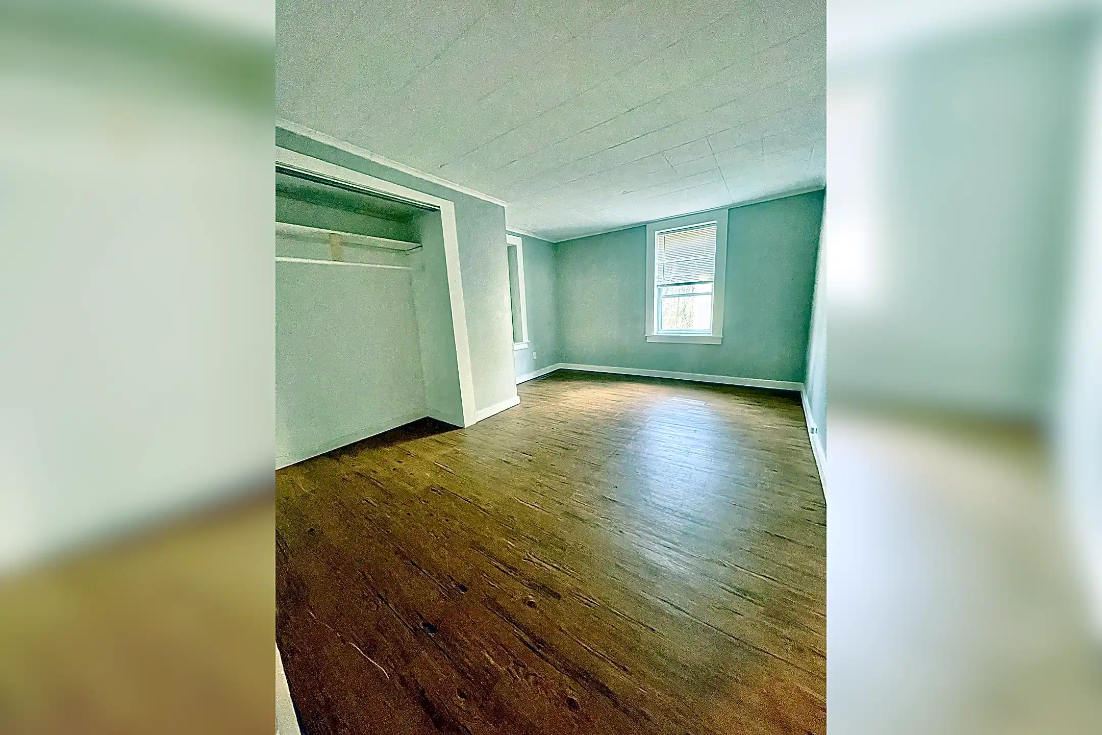 Living Room - 245 South St - Northampton, MA